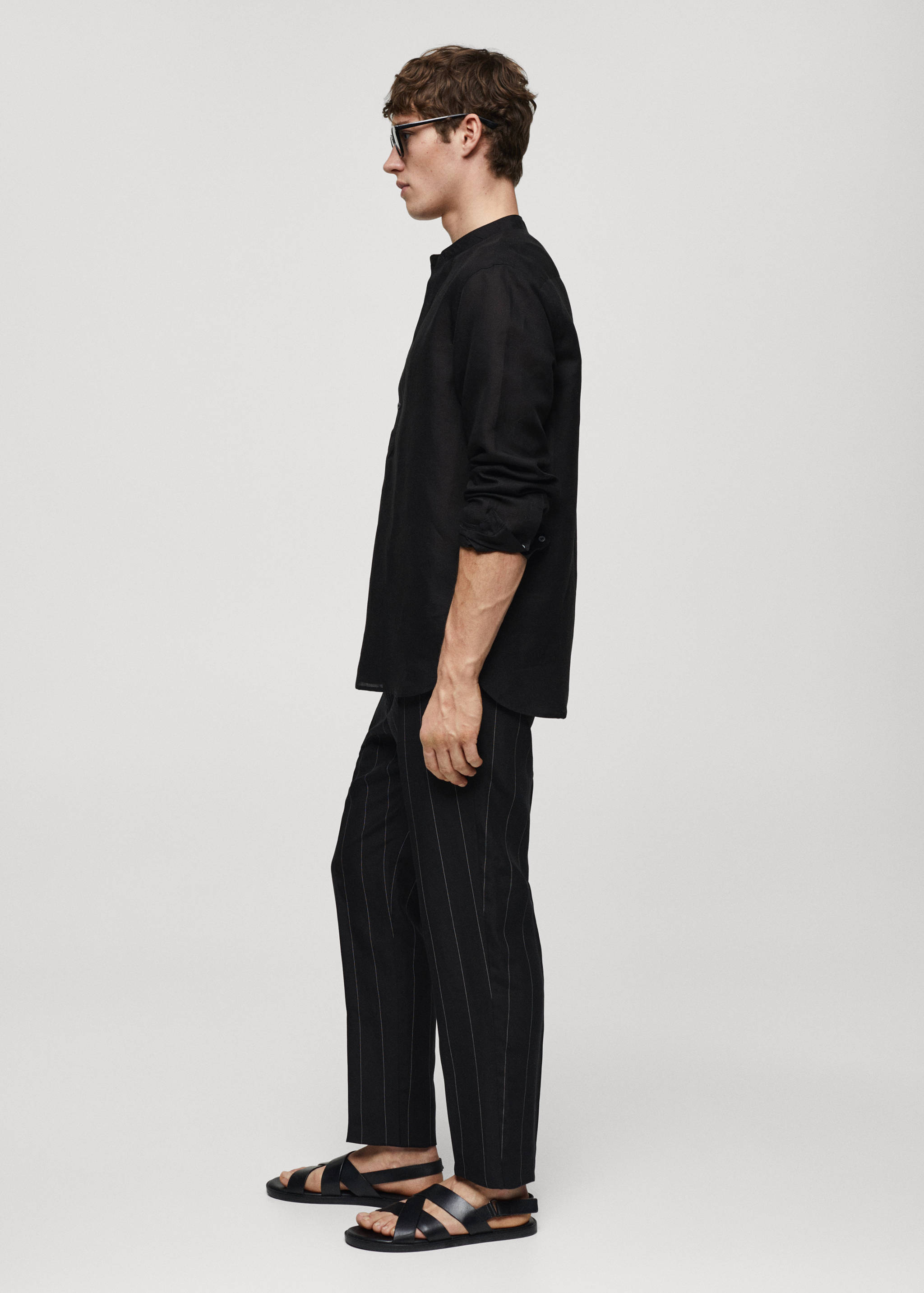 Slim-fit linen pants with pinstripes - Details of the article 2