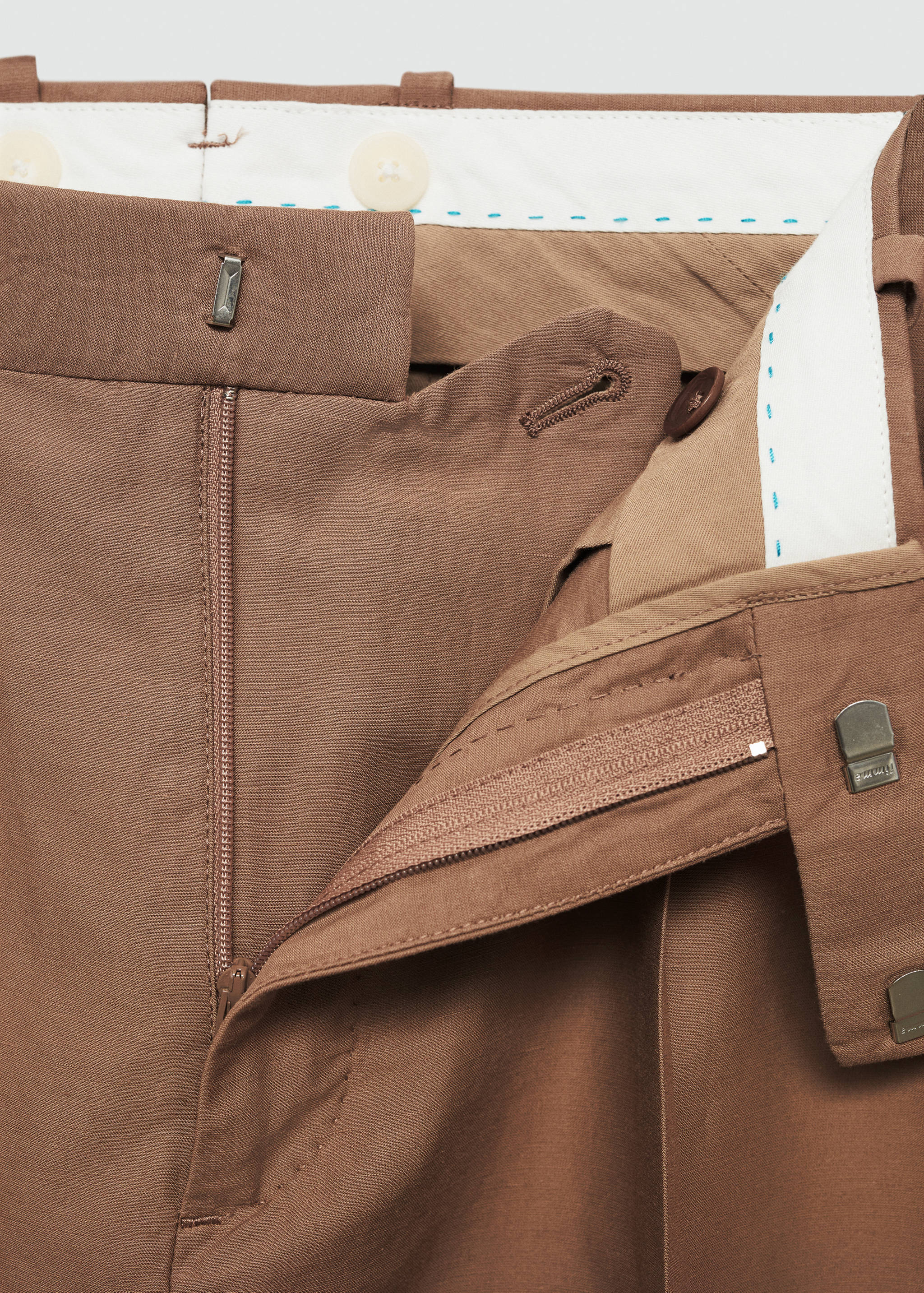 Slim-fit cotton and linen suit trousers - Details of the article 8