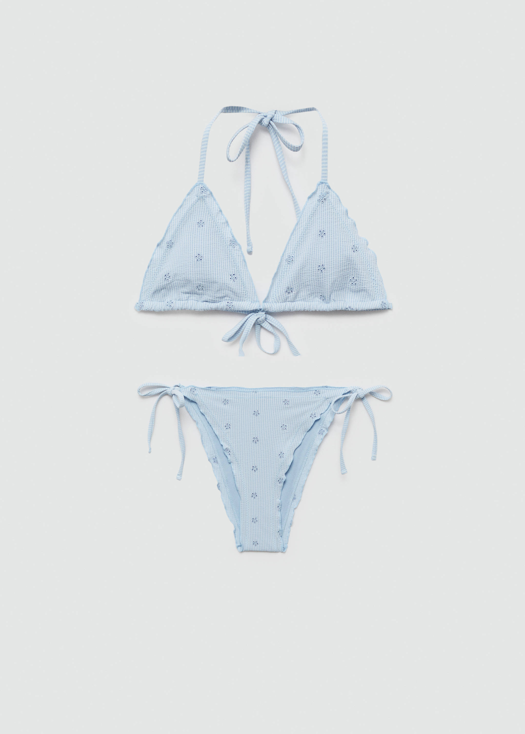 Бикини с вышитыми цветами - Изделие без модели