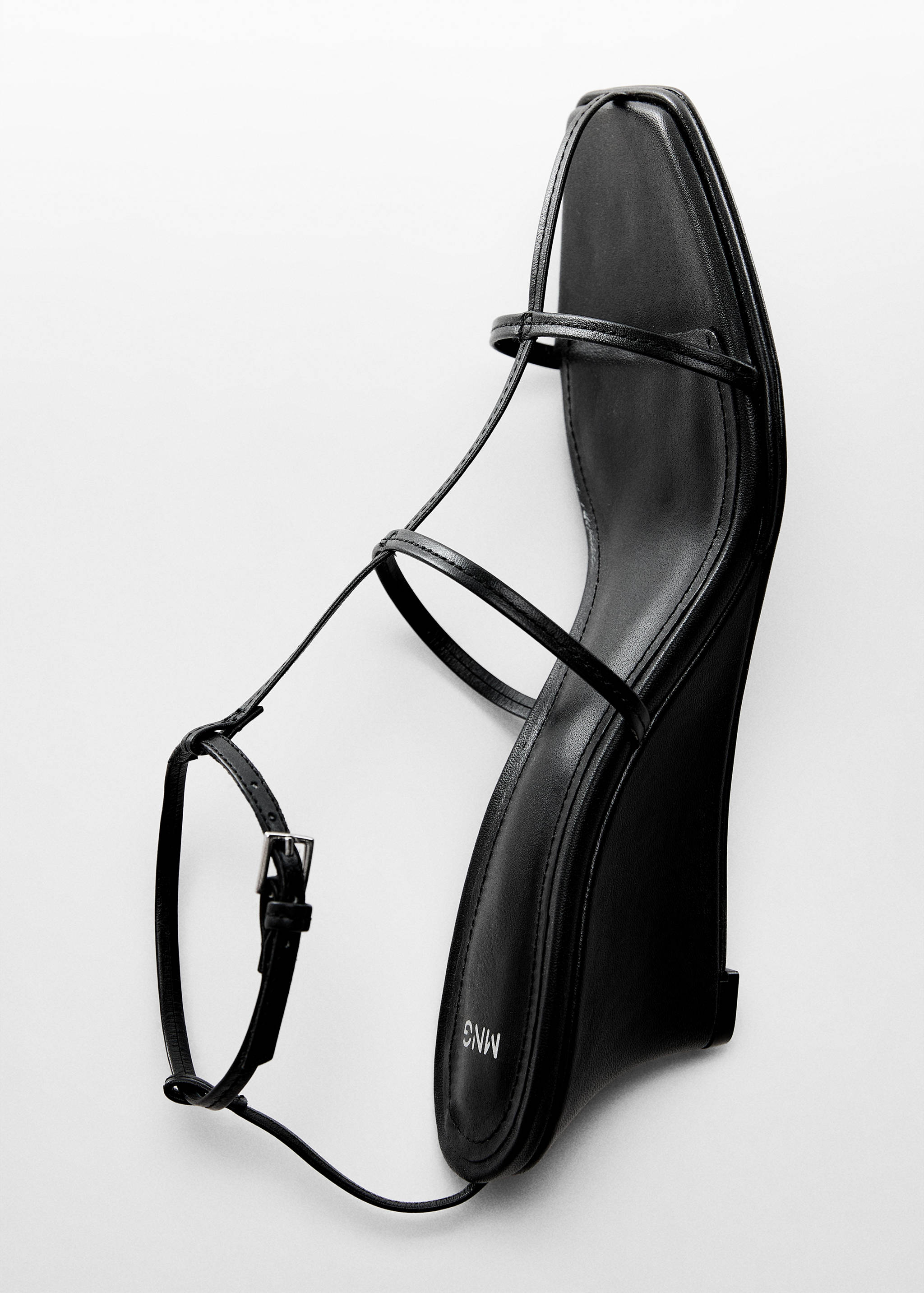 Кожаные сандалии с ремешками - Деталь изделия 5