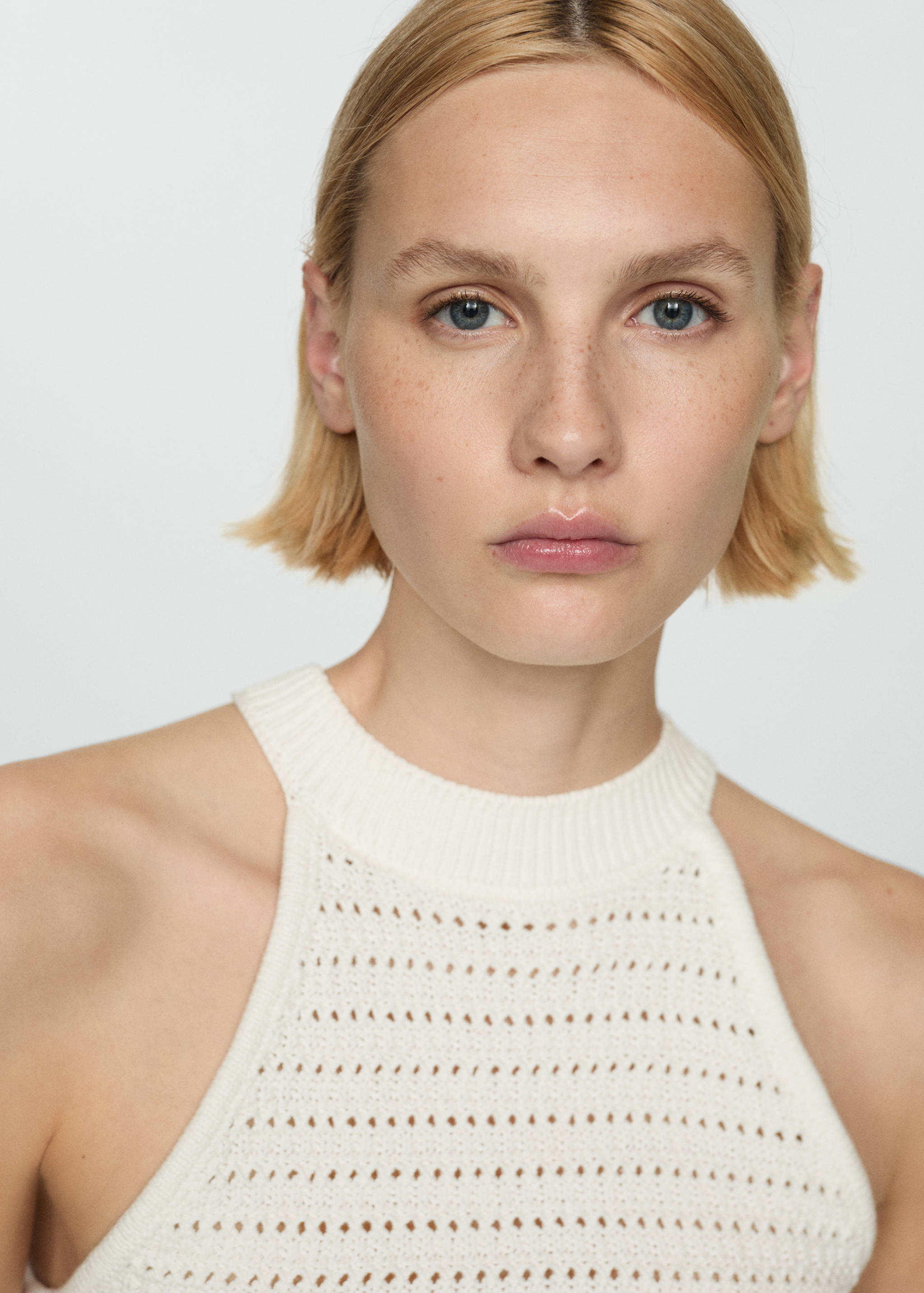Knit top with lace accents - Details of the article 1