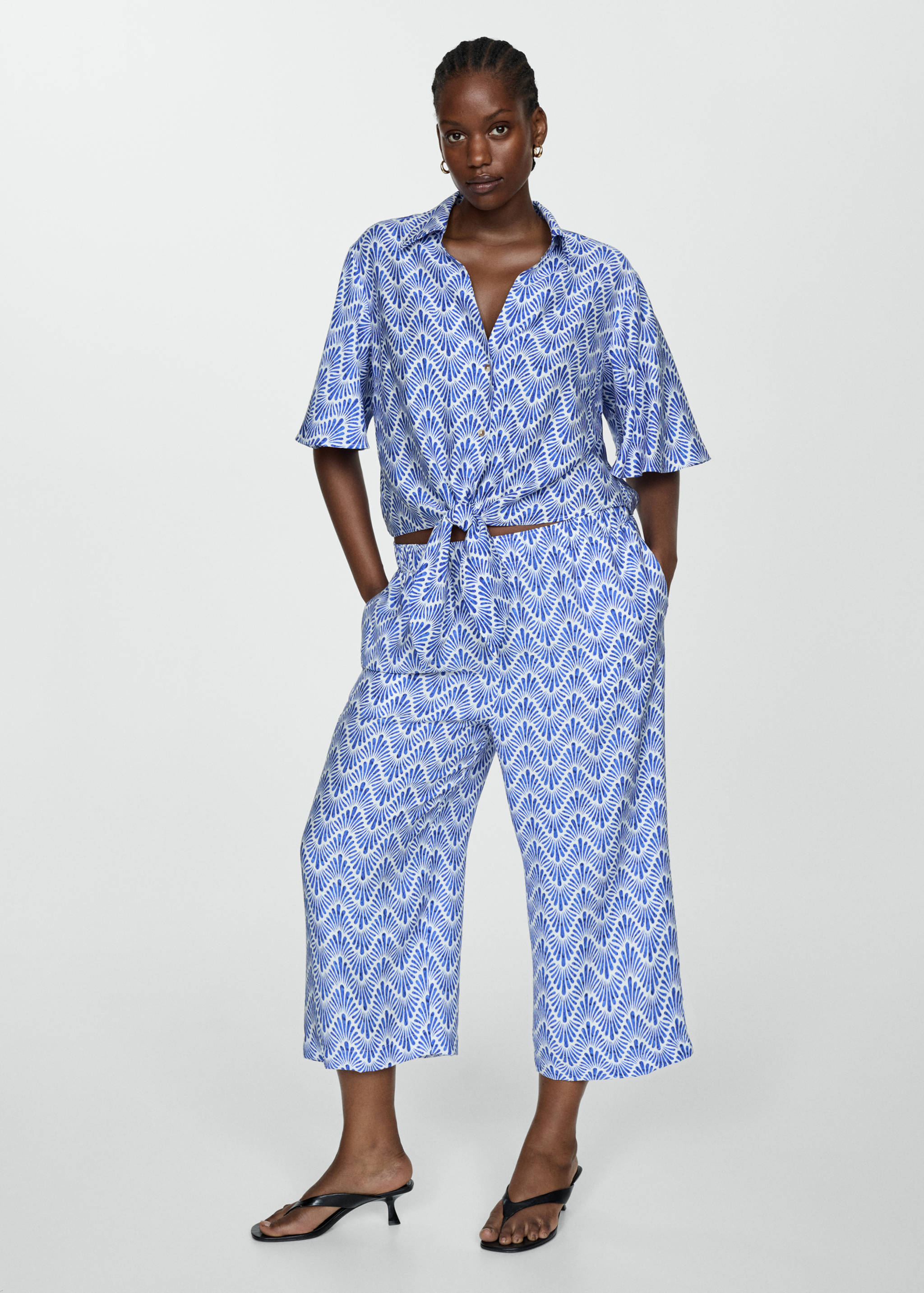 Printed straight trousers - Details of the article 3