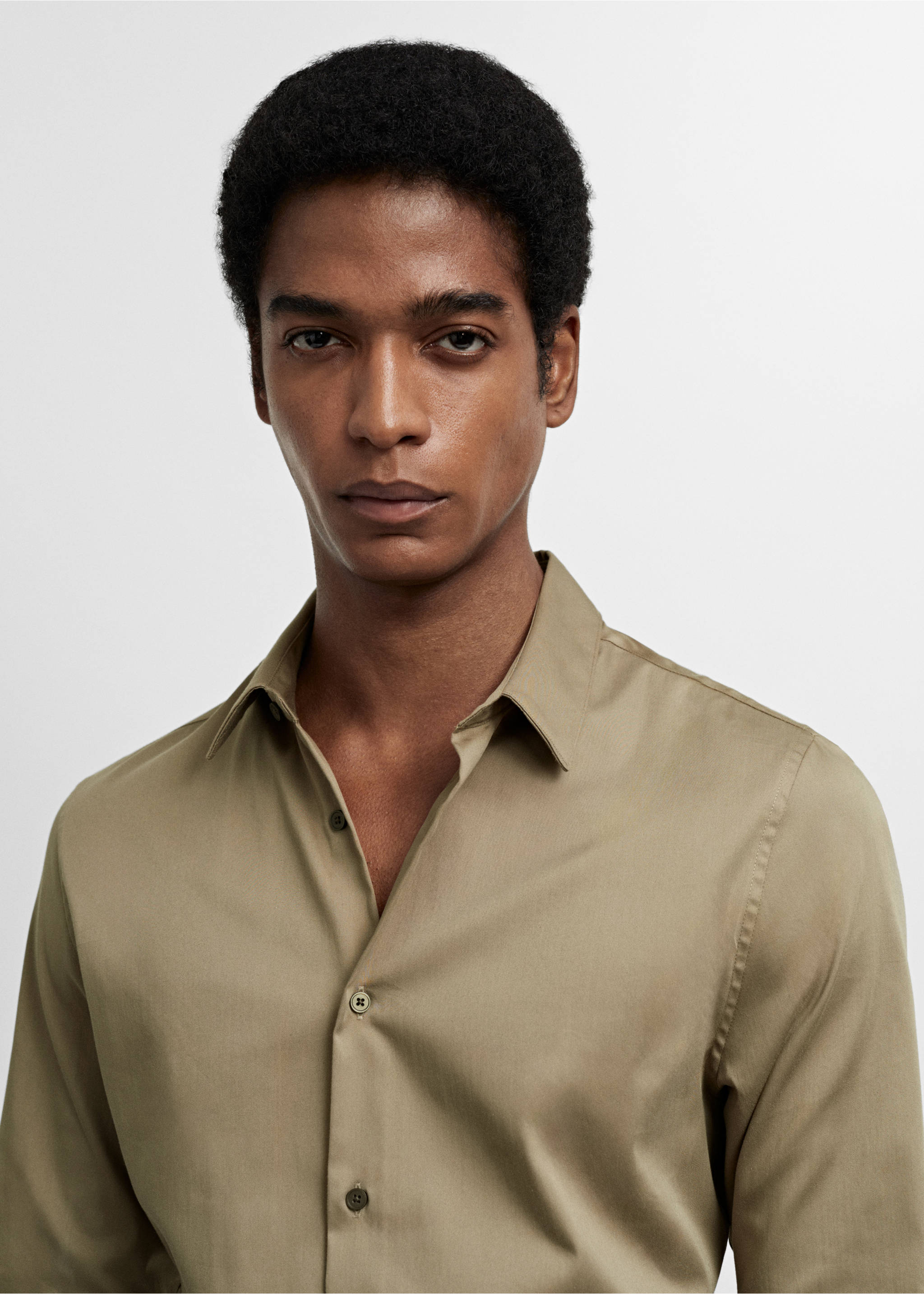 Super slim-fit poplin suit shirt - Details of the article 1, Green. Ref: 67050268-00.