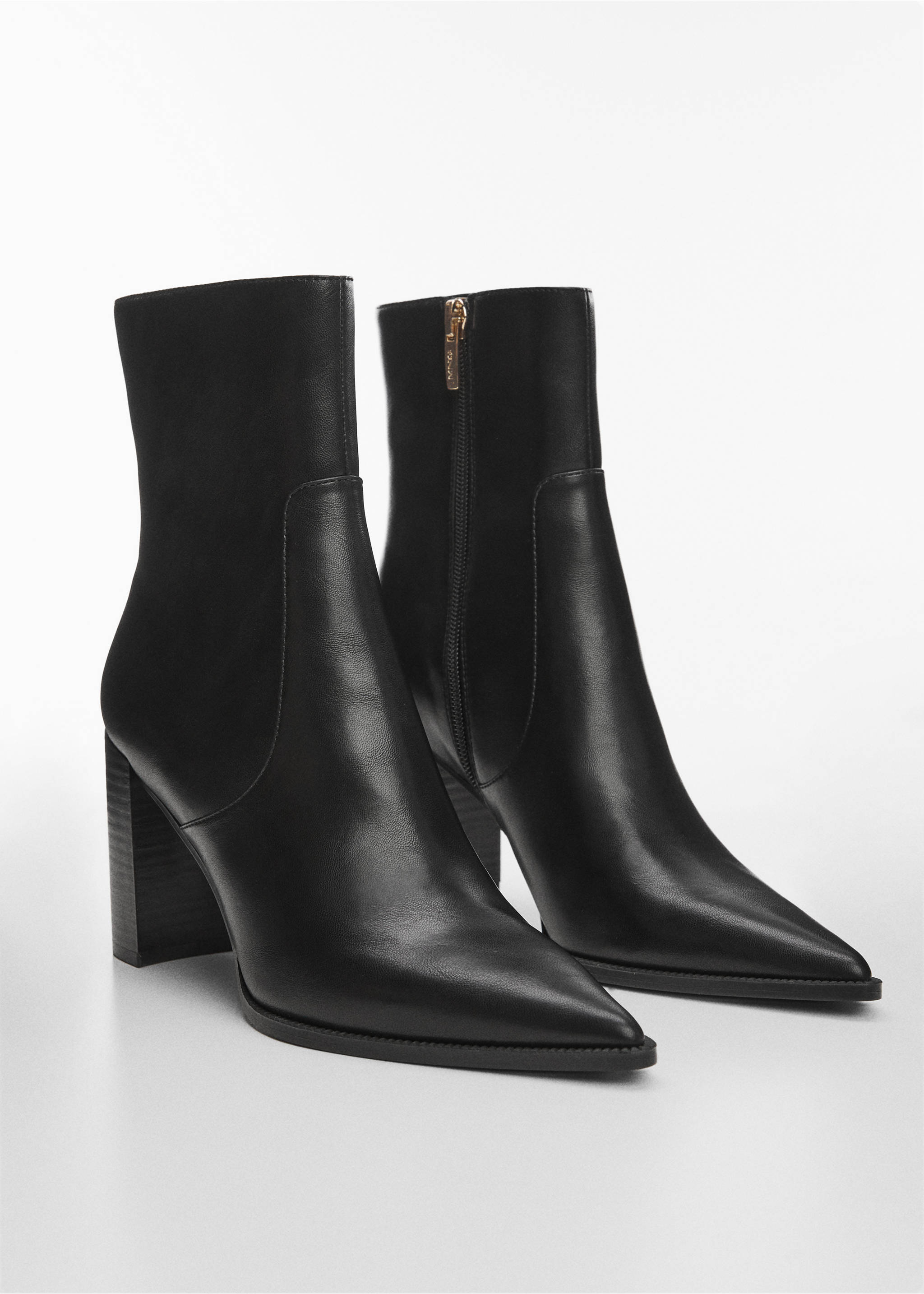 Bottines pointues à talon - Plan moyen, Noir. Ref: 67050278-00.