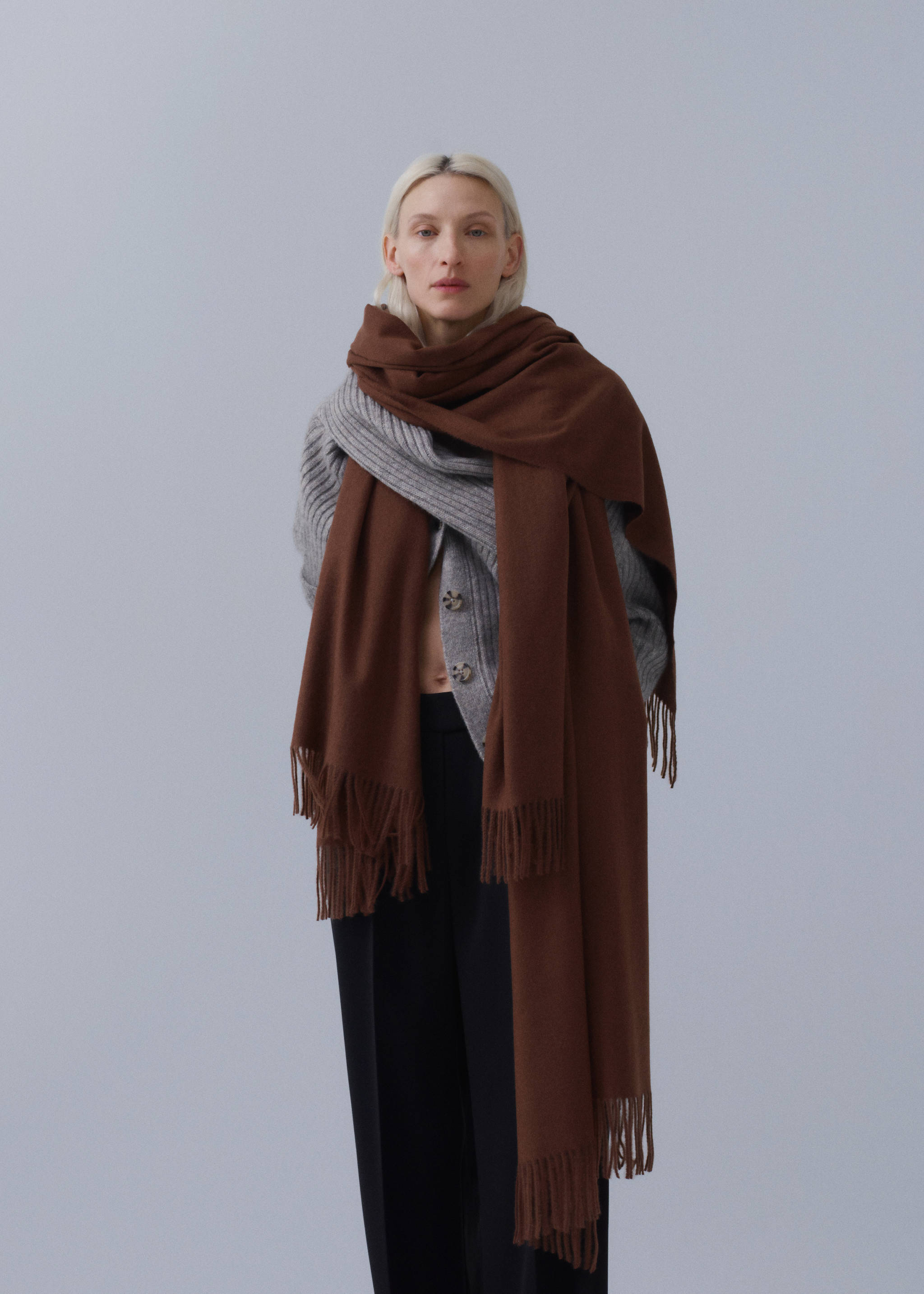 Fringed edge scarf - General plane