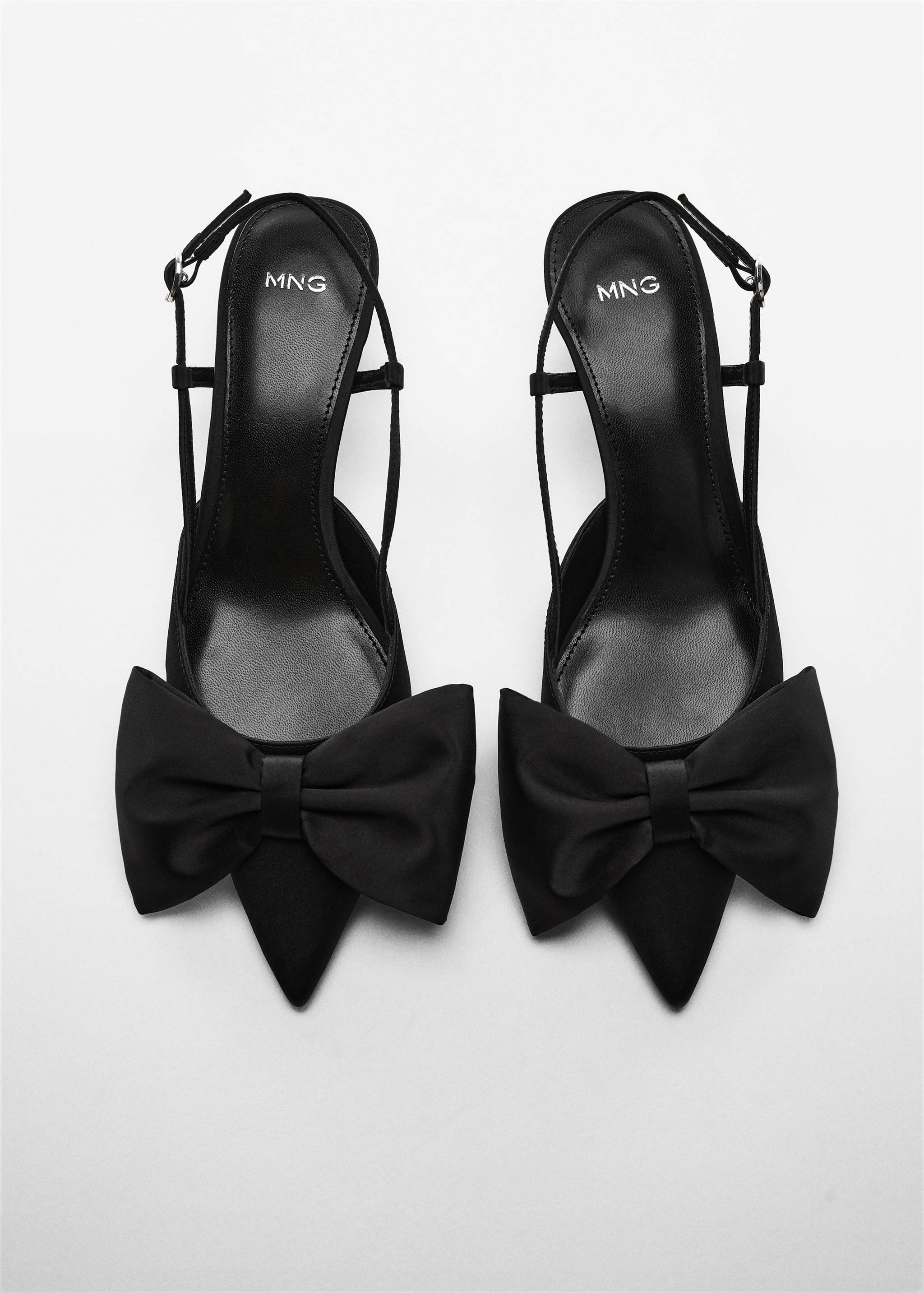 Bow-heeled shoes - Details of the article 5