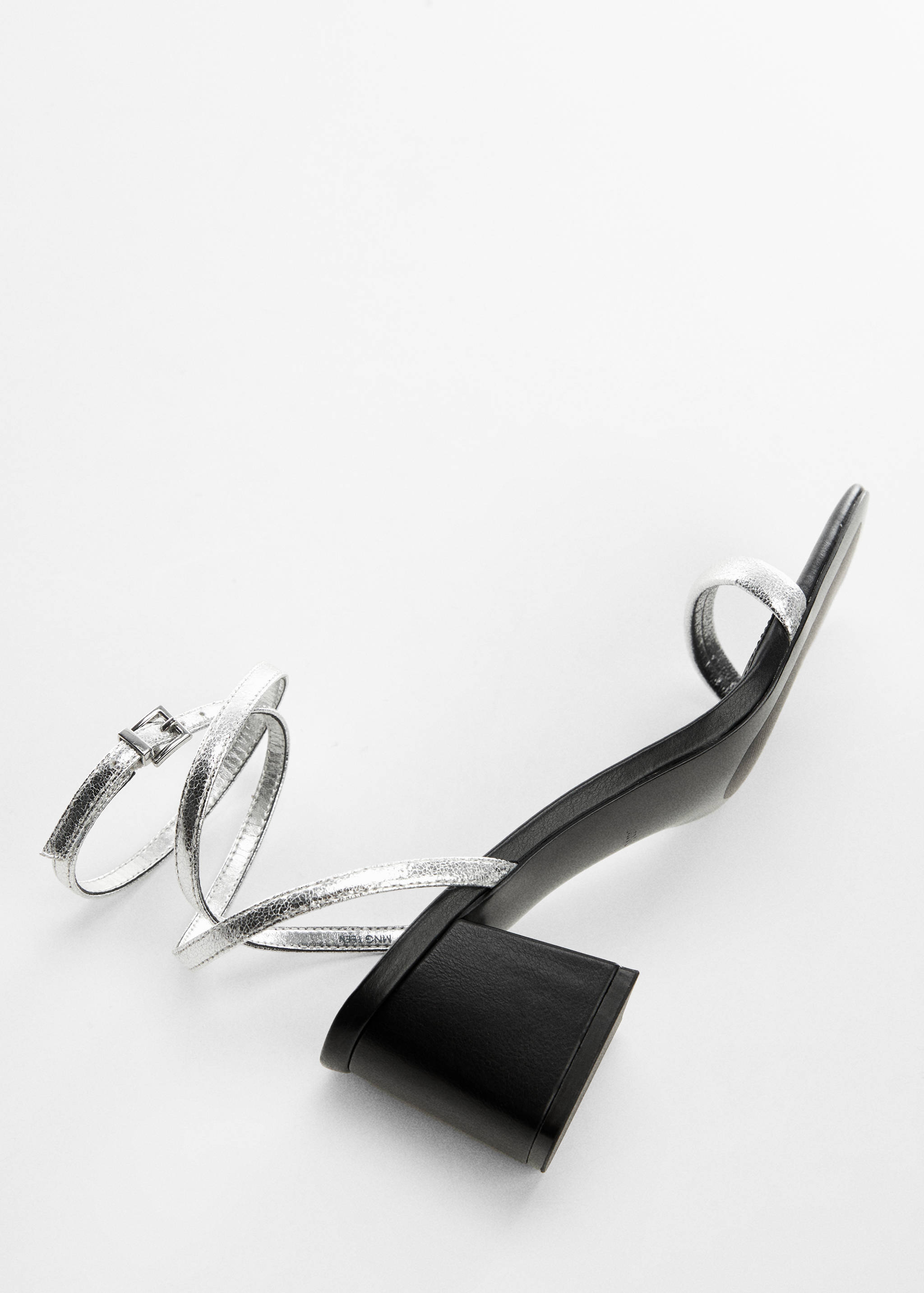 صندل عالي الكعب - تفاصيل المنتج 2