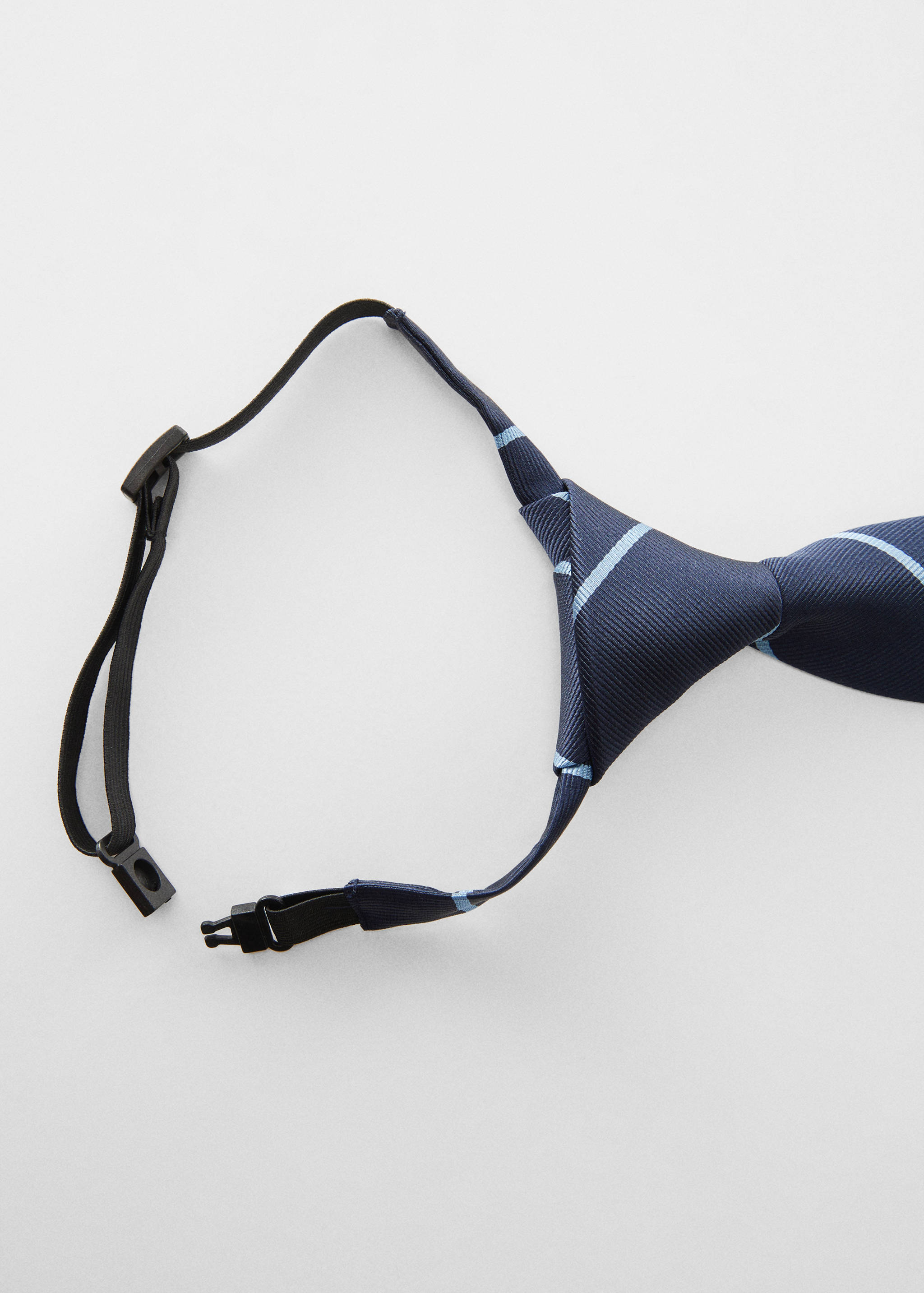 Striped tie - Medium plane