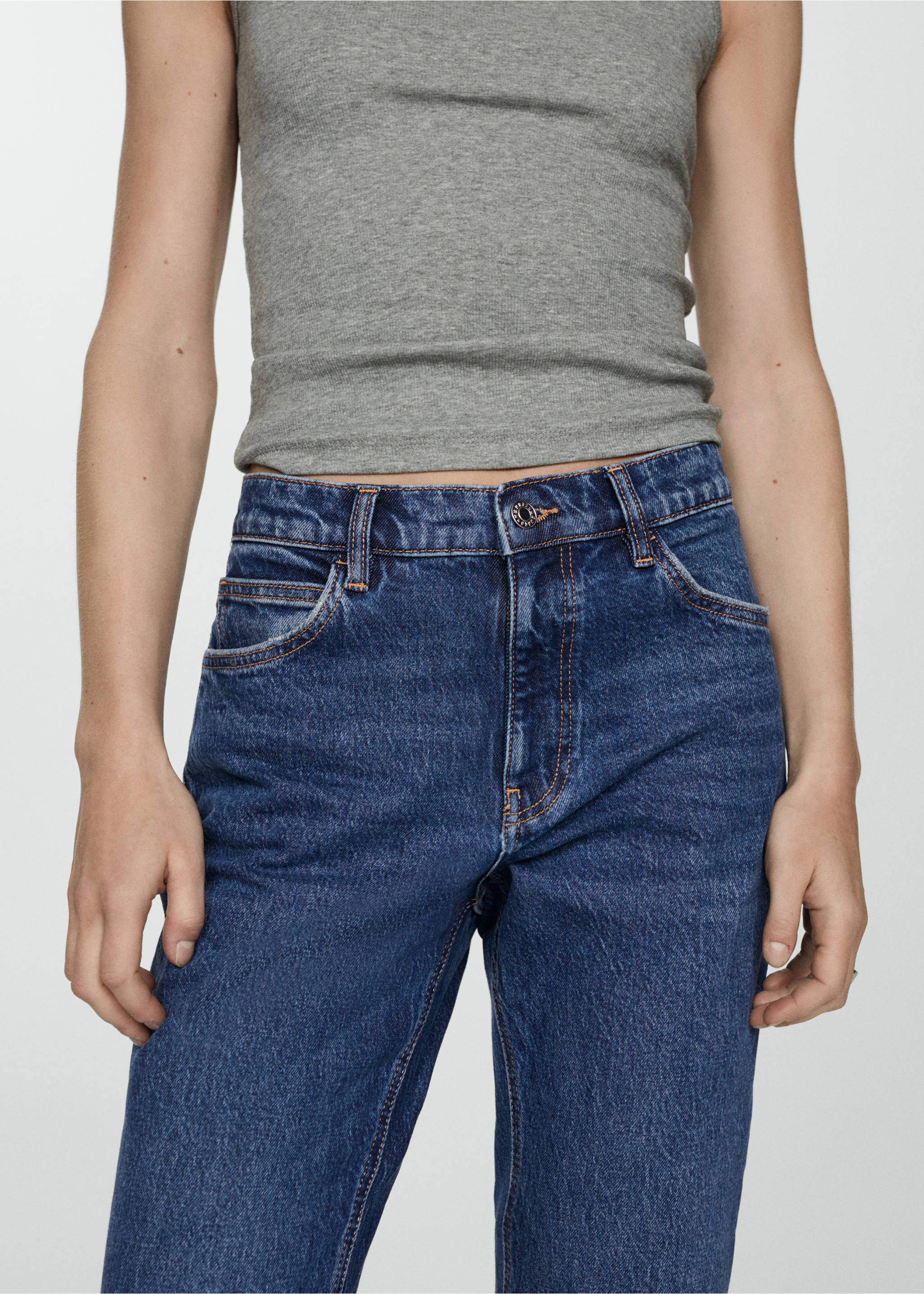 Jeans Newmom confort tiro alto - Detalle del artículo 2, Azul oscuro. Ref: 67050389-00.