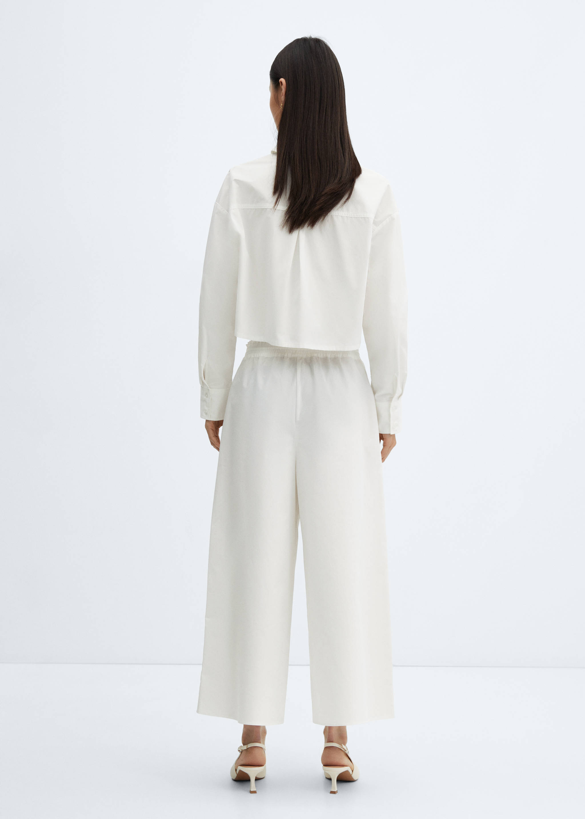 100% cotton crop shirt - Reverse of the article