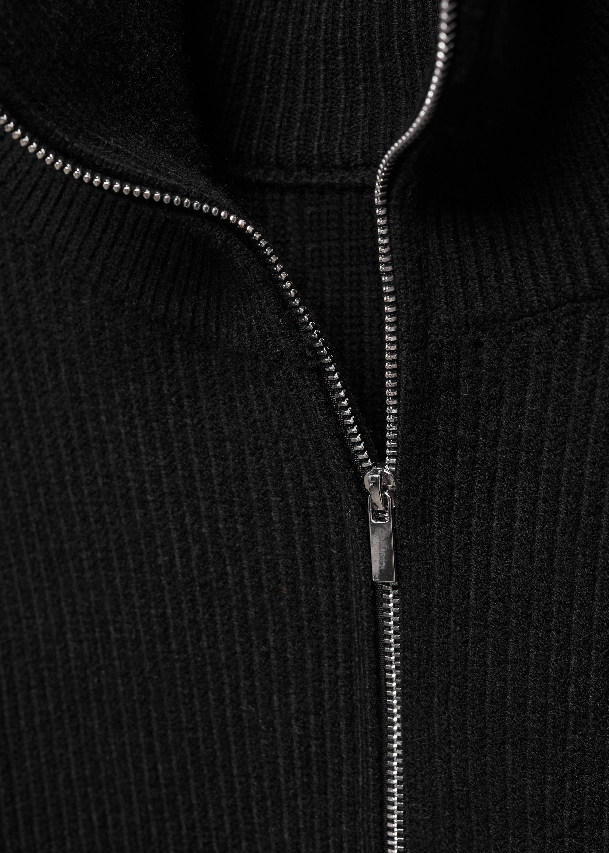 Zip neck jumper - Details of the article 8