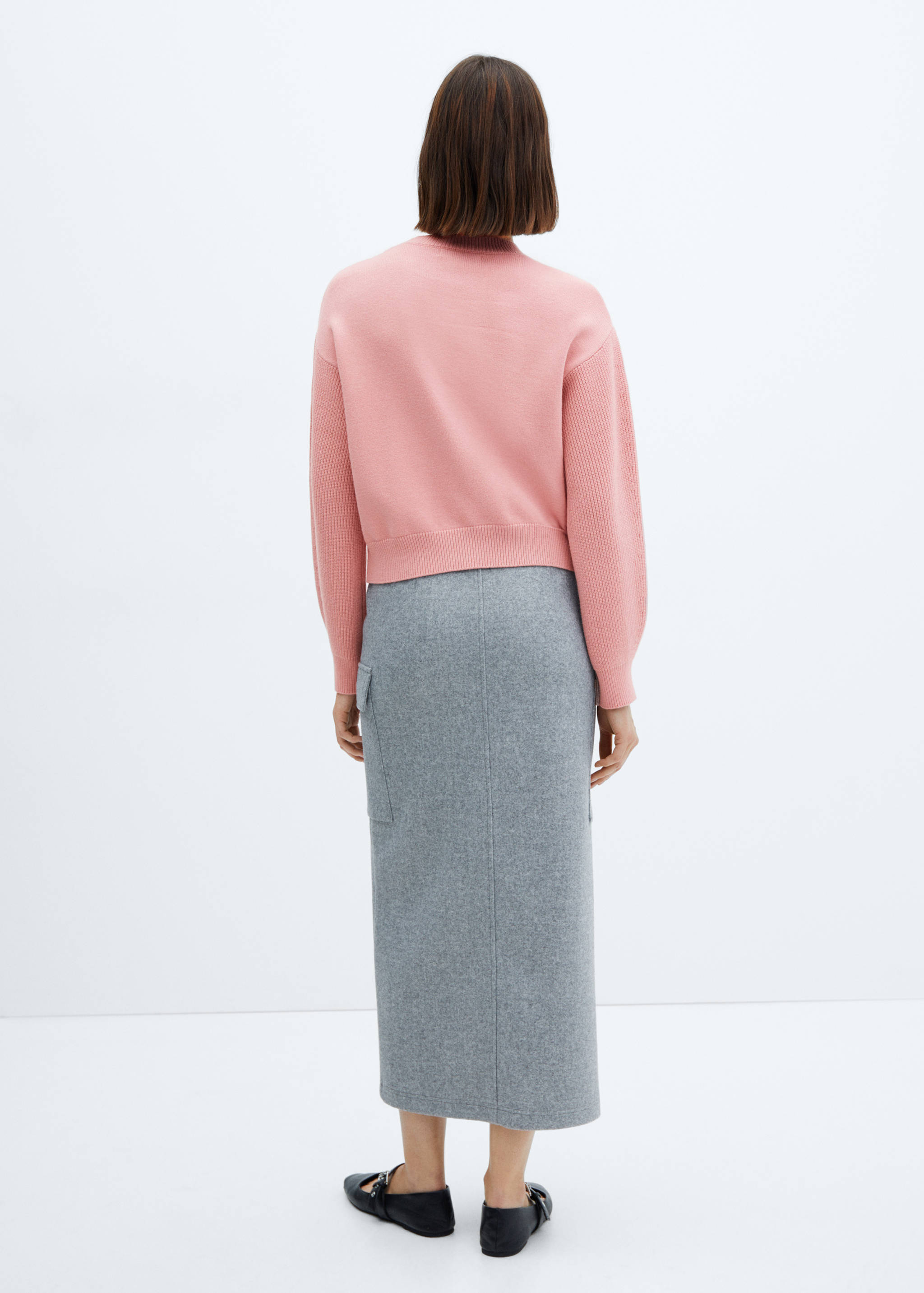 Round-neck knitted sweater - Reverse of the article