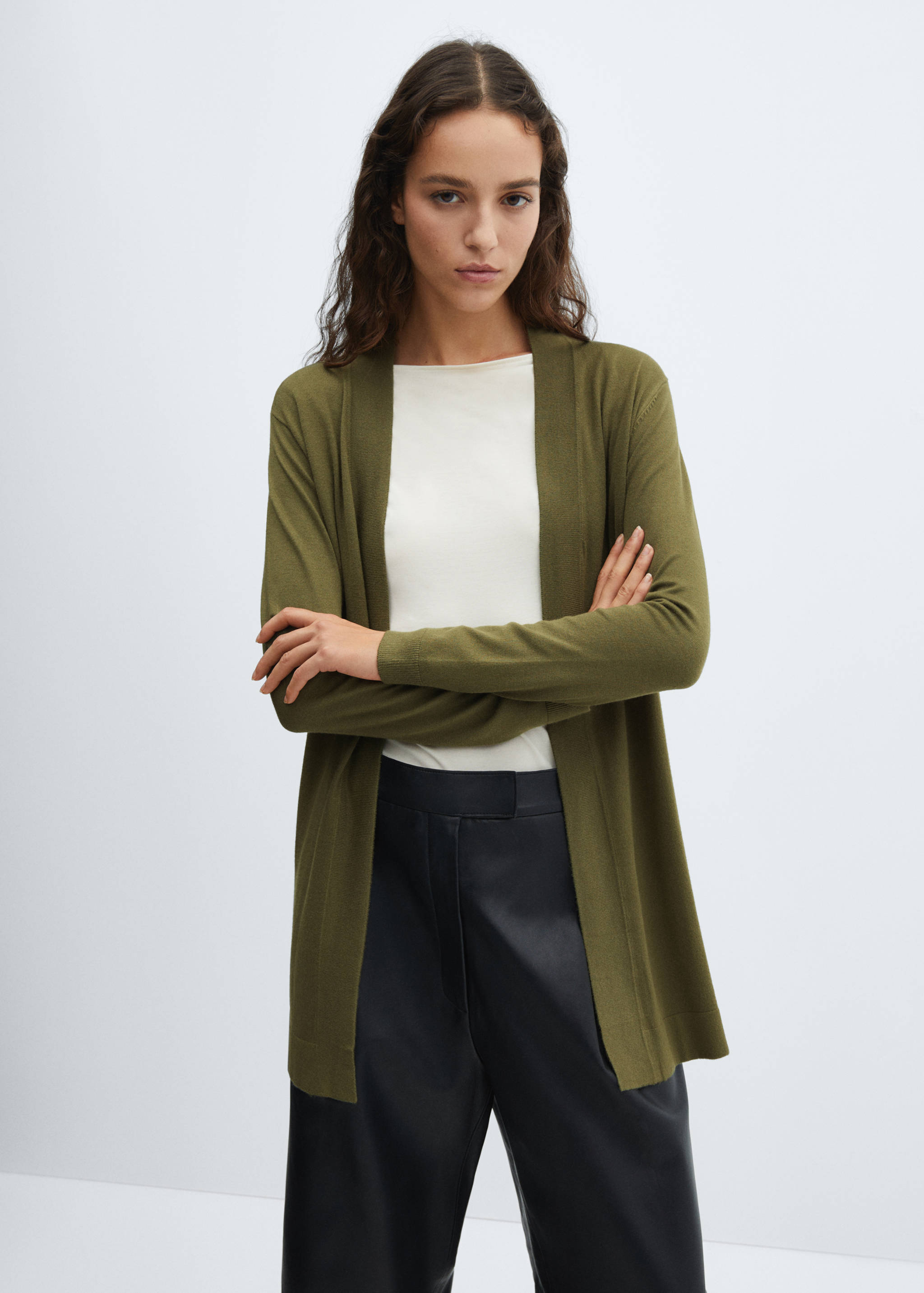 Cárdigan punto fino - Plano medio