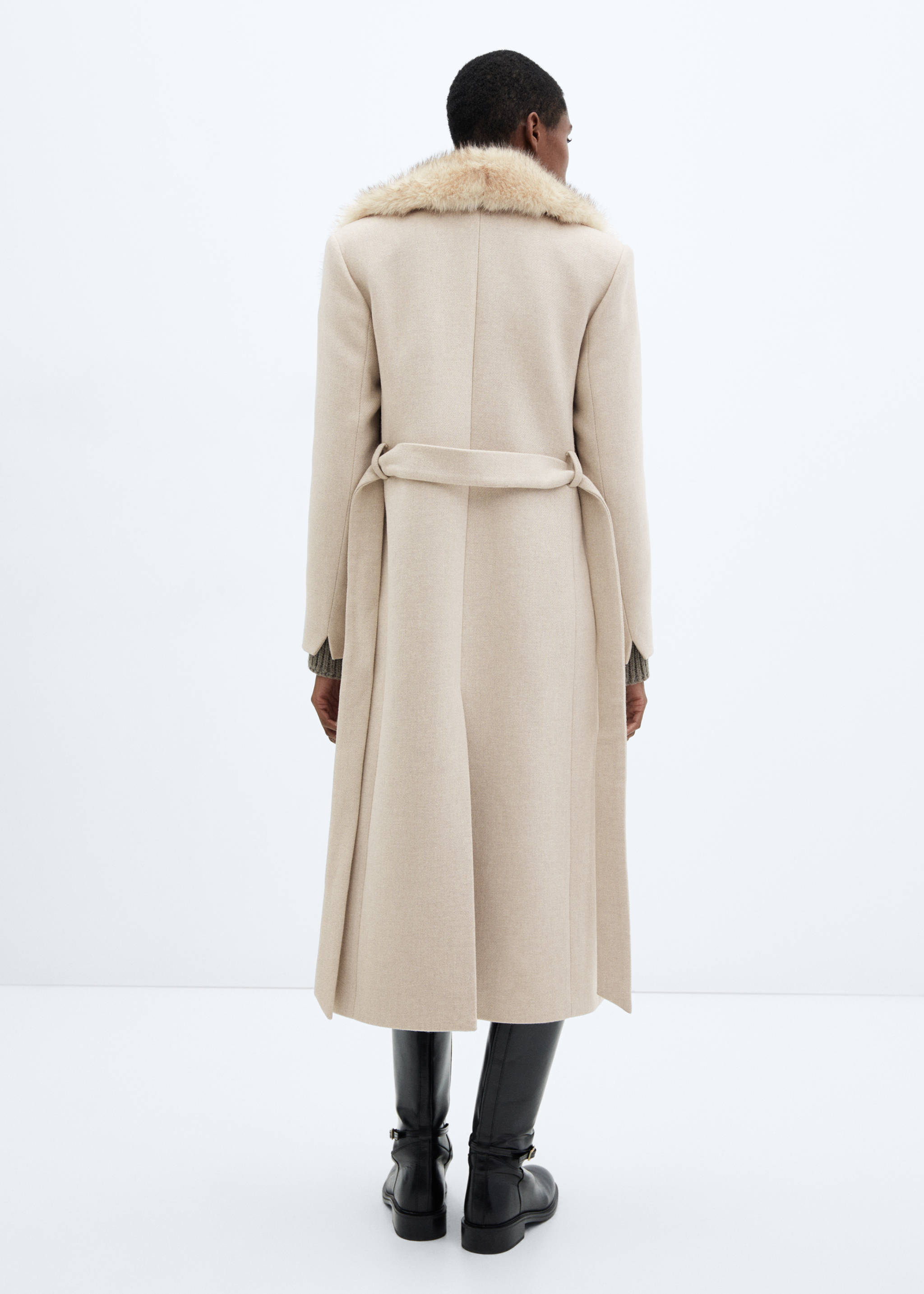Manteco wool coat with detachable fur collar - Reverse of the article