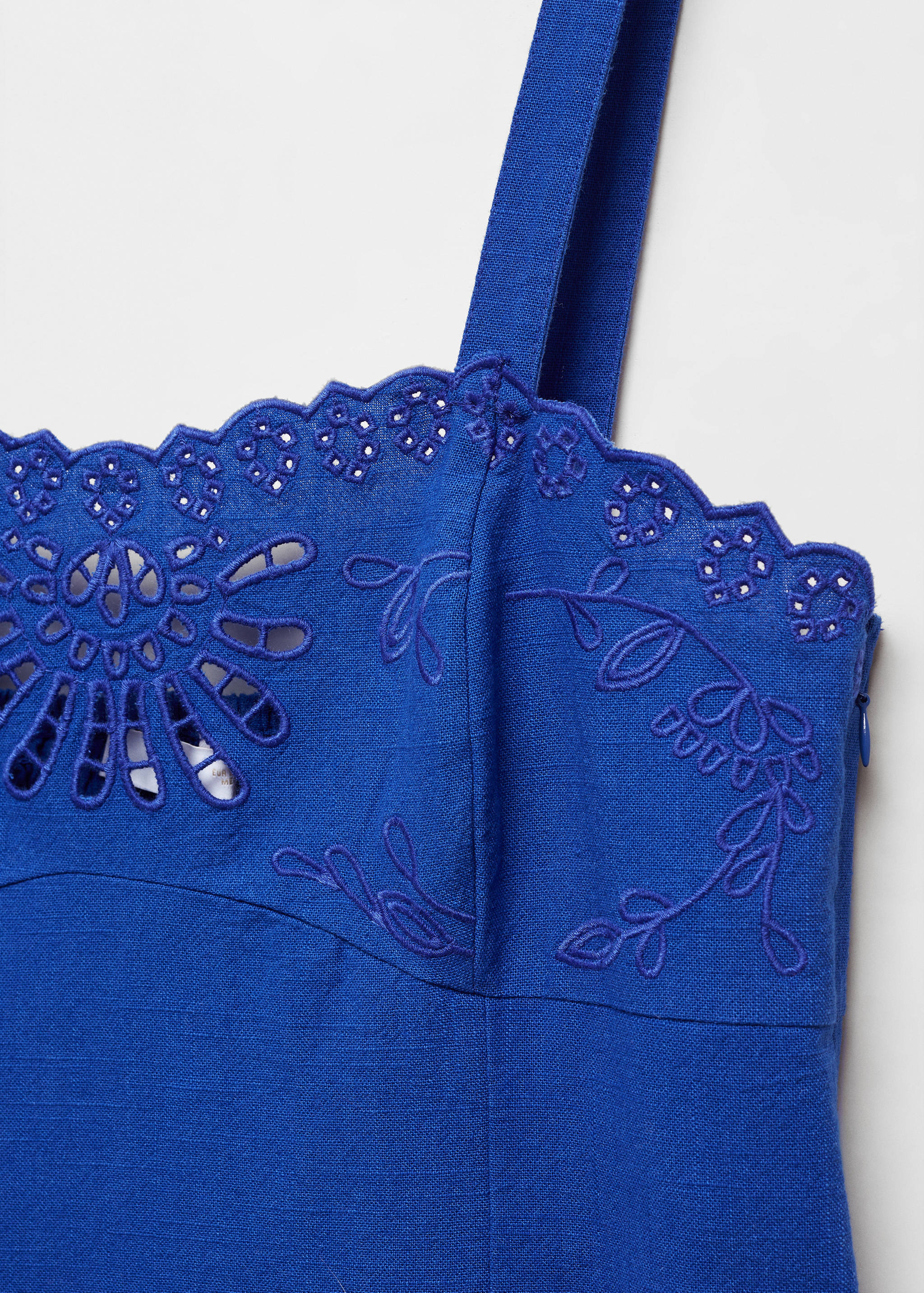 Robe coton détails ajourés - Détail de l'article 8