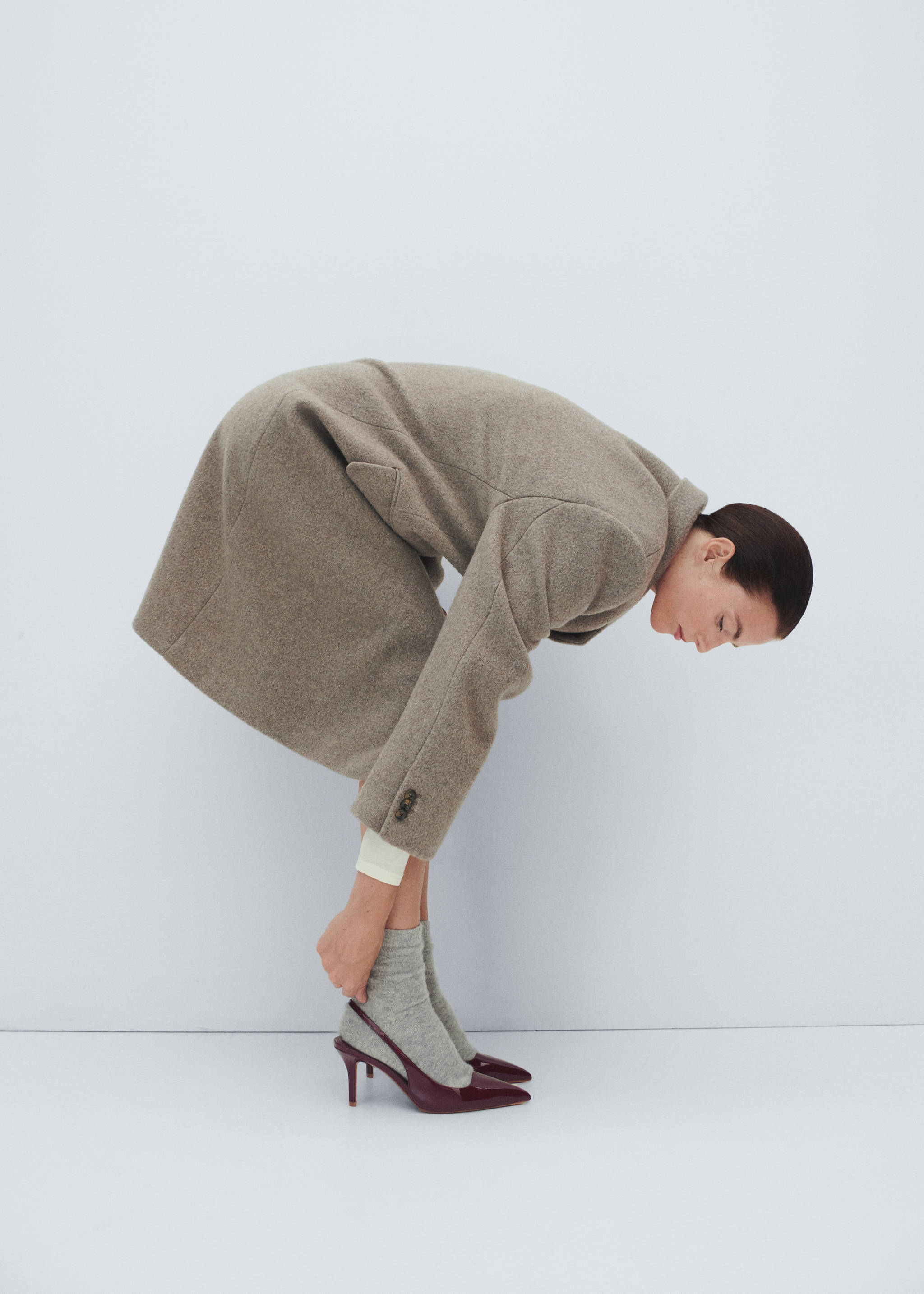 Туфли с острым мысом и открытой пяткой - Общий план