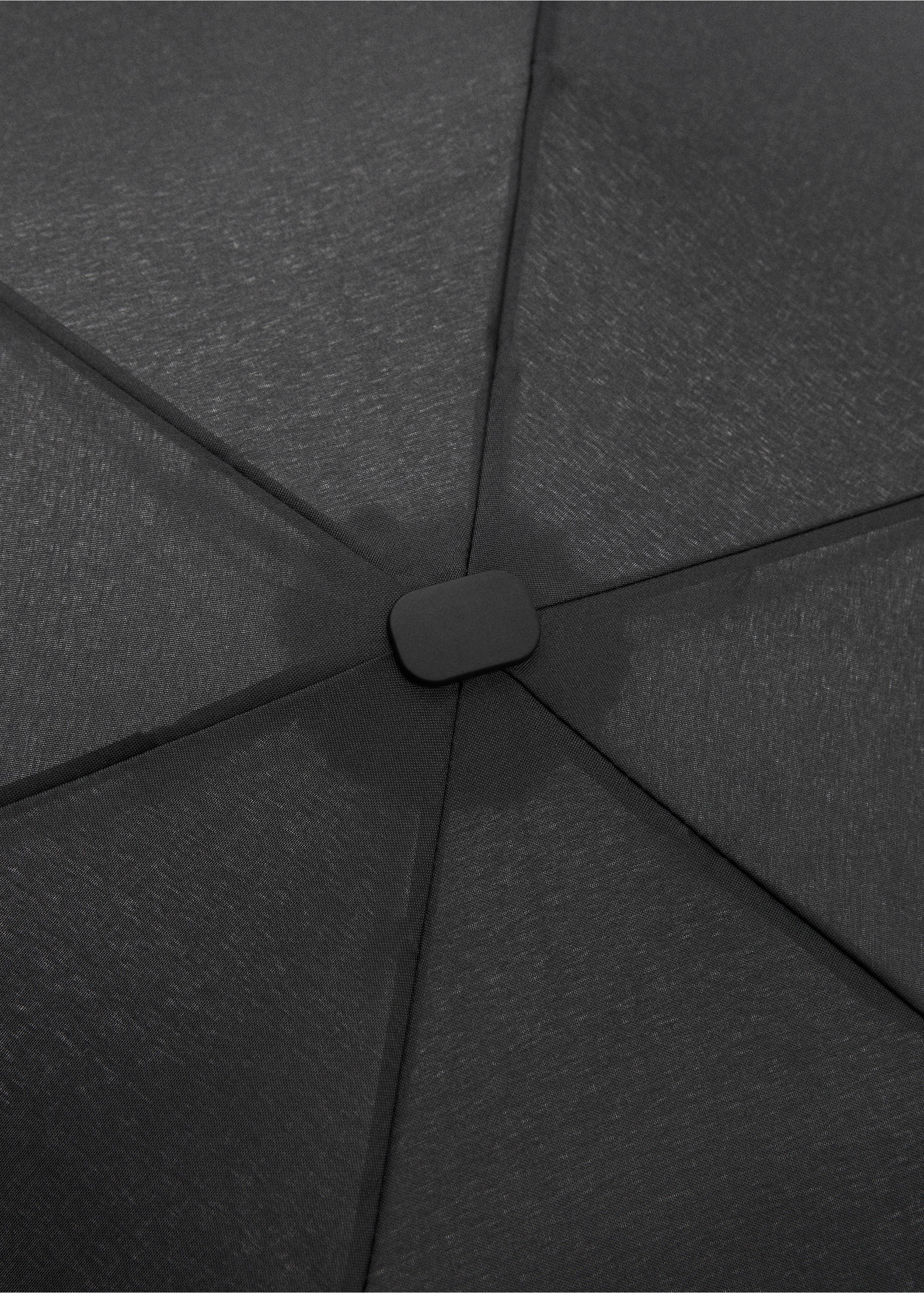 Mini folding umbrella - Details of the article 1, Black. Ref: 67050623-00.