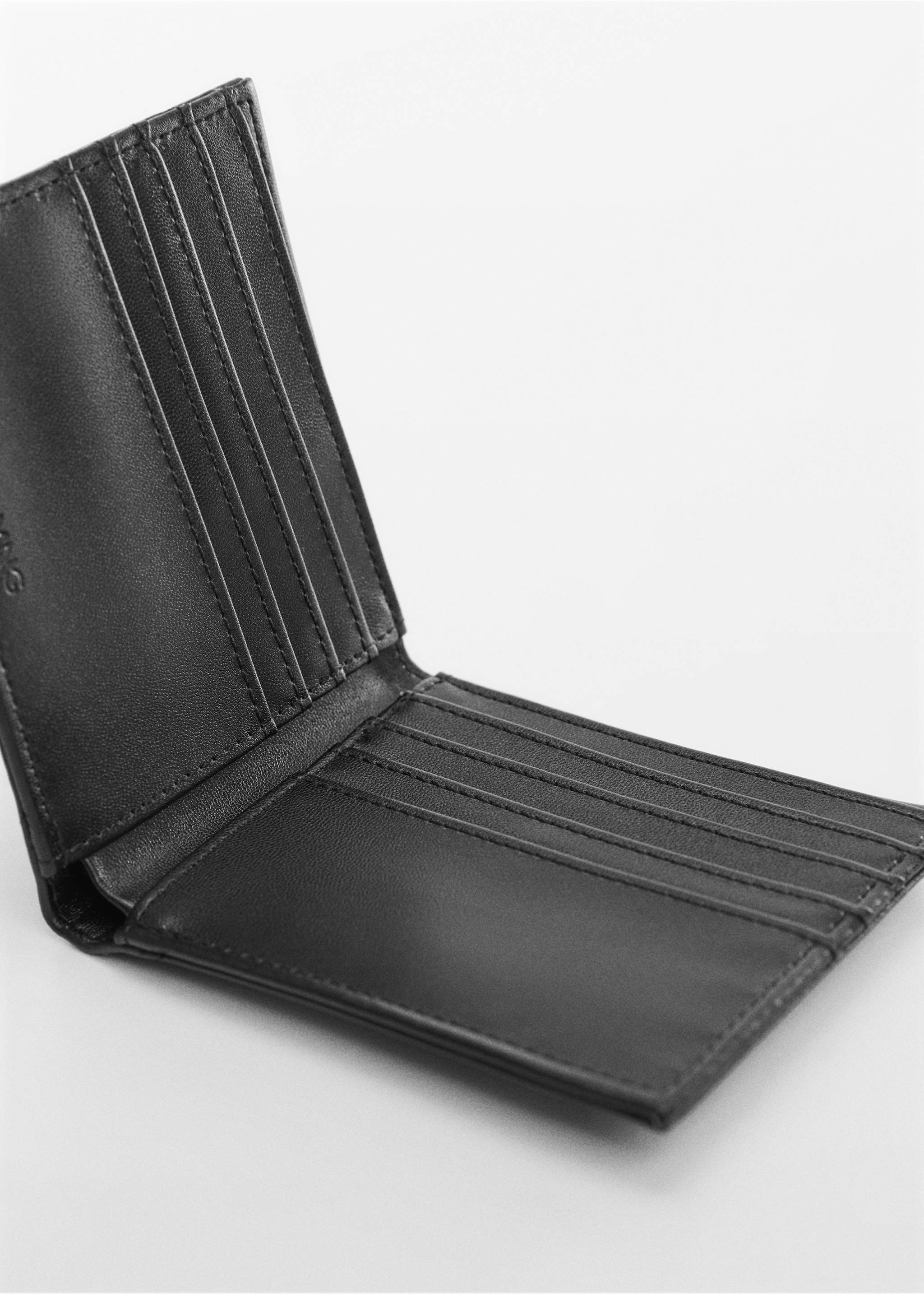Billetero tarjetero anti contacless - Detalle del artículo 1, Negro. Ref: 67050638-00.