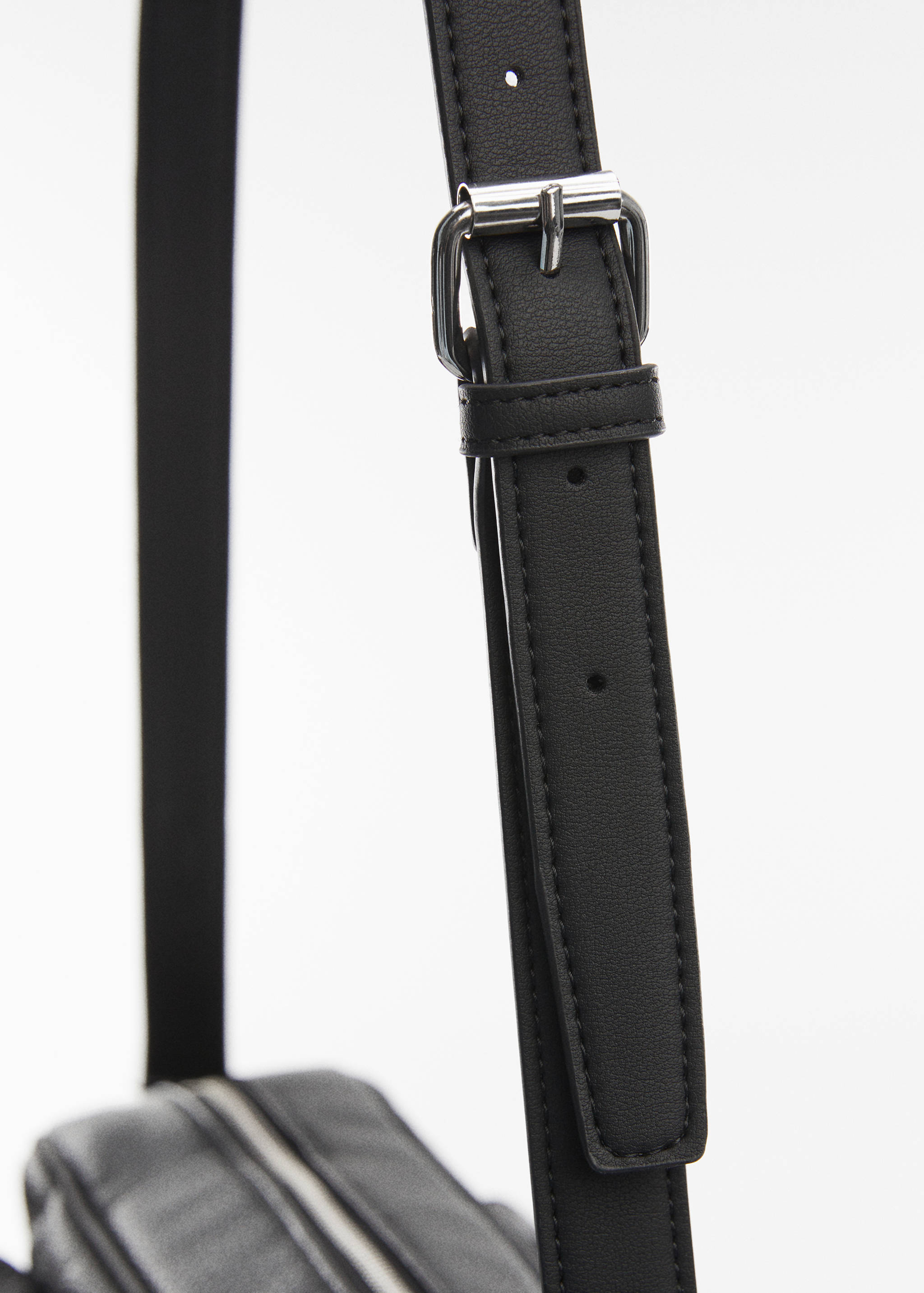 Faux-leather briefcase - Details of the article 1