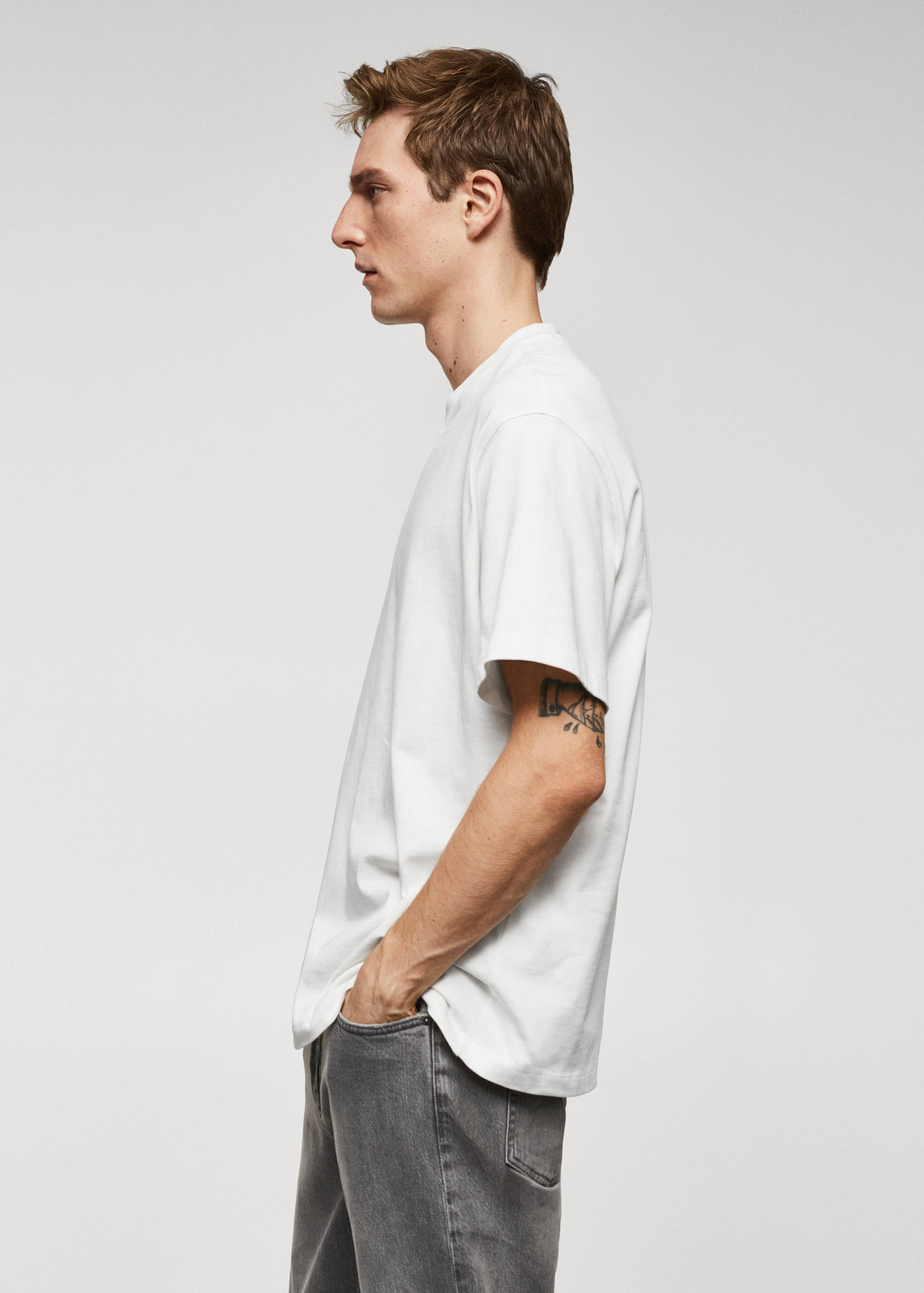 Basic 100% cotton relaxed-fit t-shirt - Details of the article 2