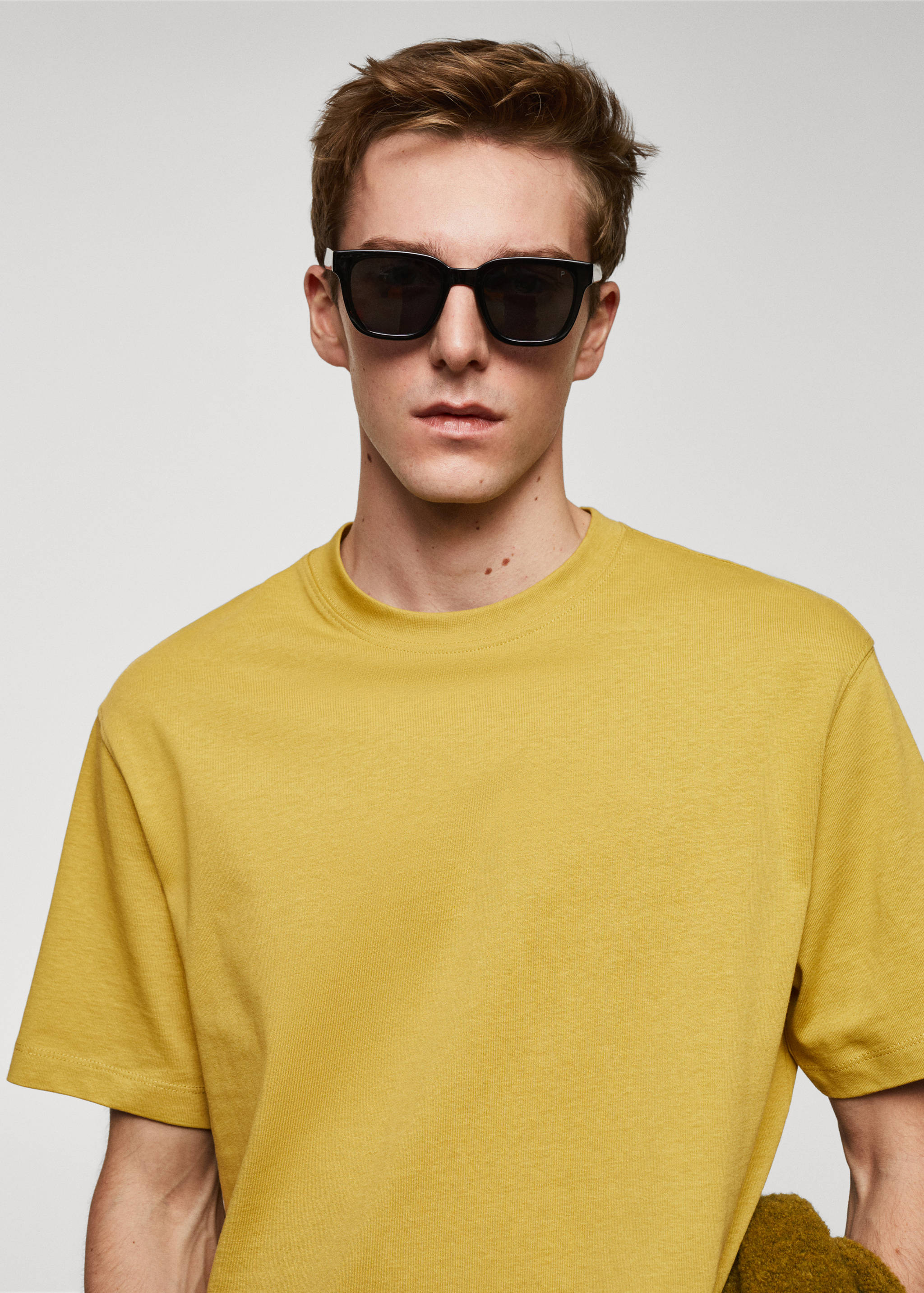 Basic 100% cotton relaxed-fit t-shirt - Details of the article 1