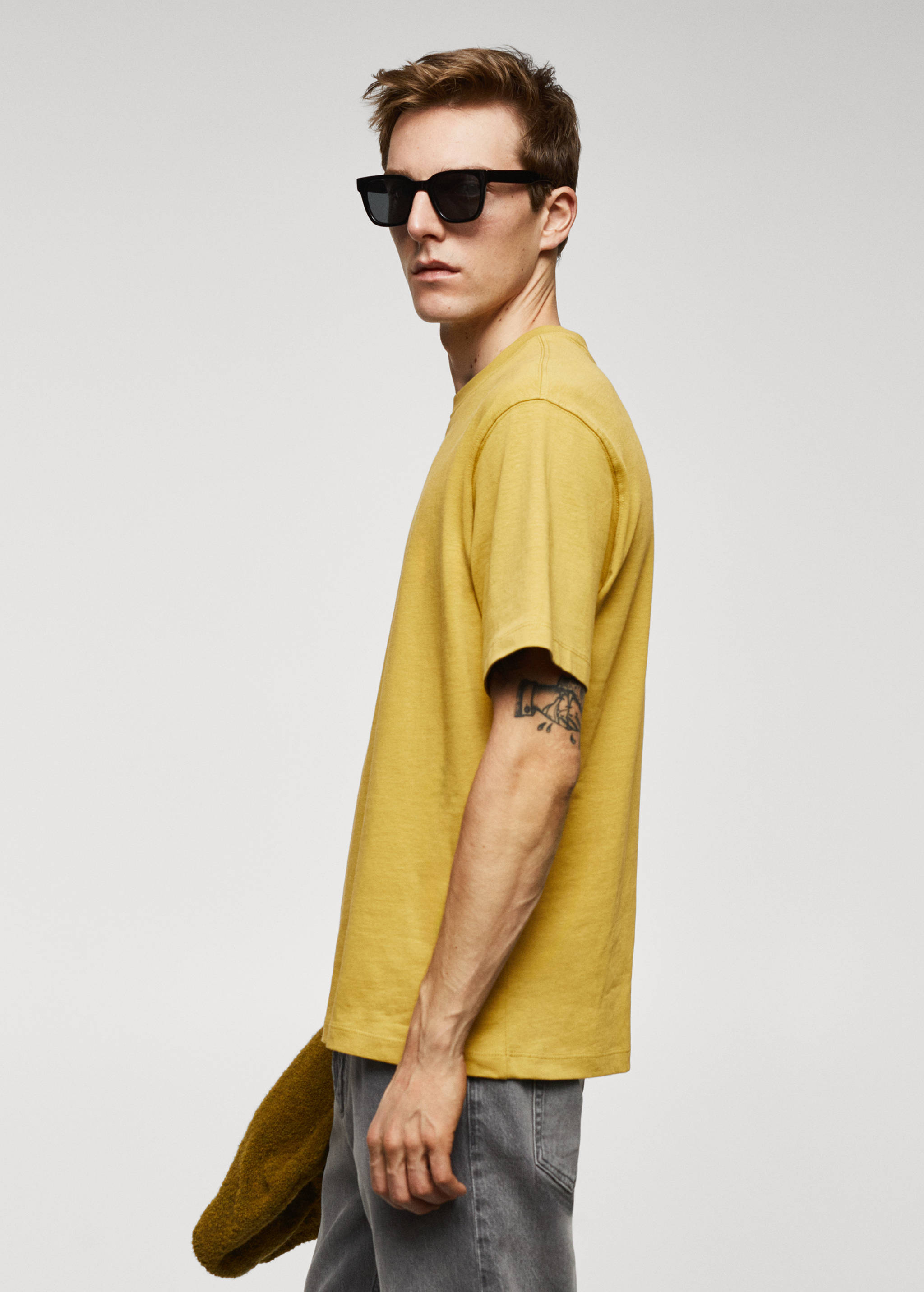 Basic 100% cotton relaxed-fit t-shirt - Details of the article 2