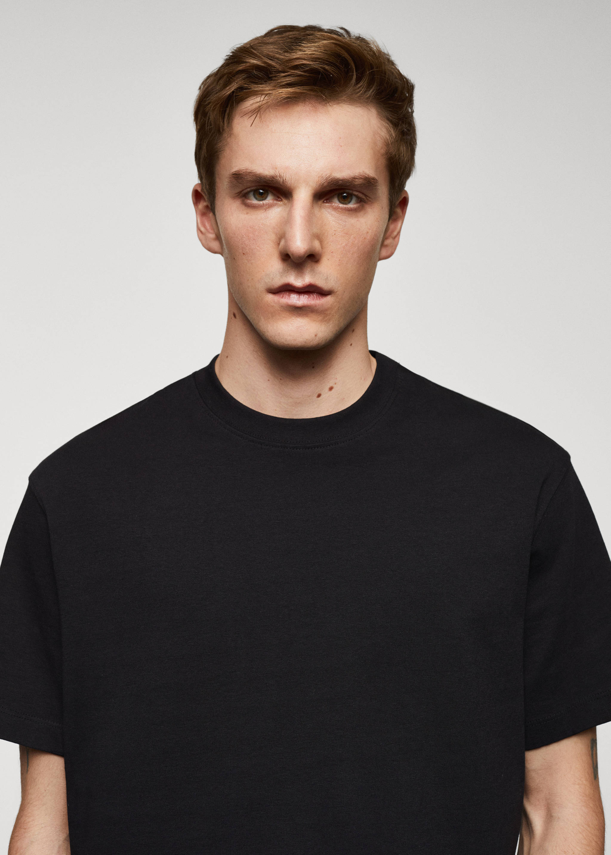 Basic 100% cotton relaxed-fit t-shirt - Details of the article 1