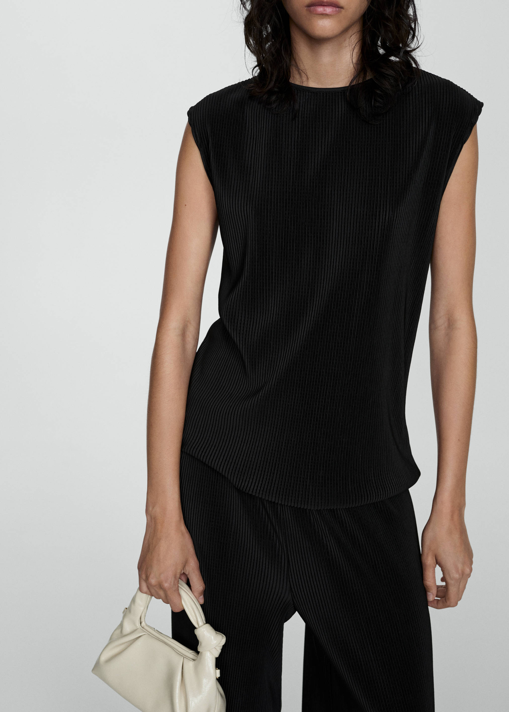 Pleated palazzo trousers - Details of the article 6