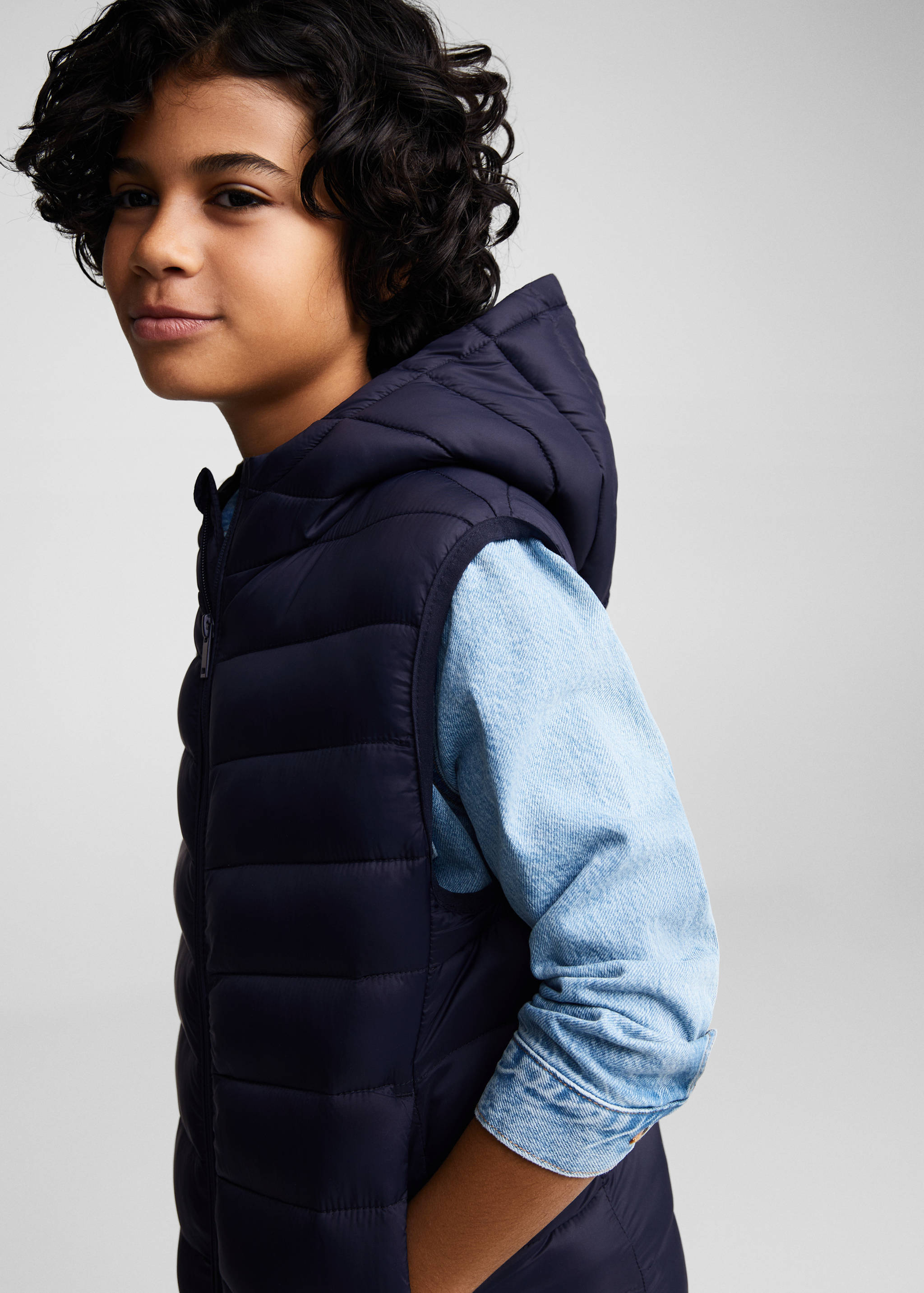 Colete acolchoado capuz - Pormenor do artigo 1