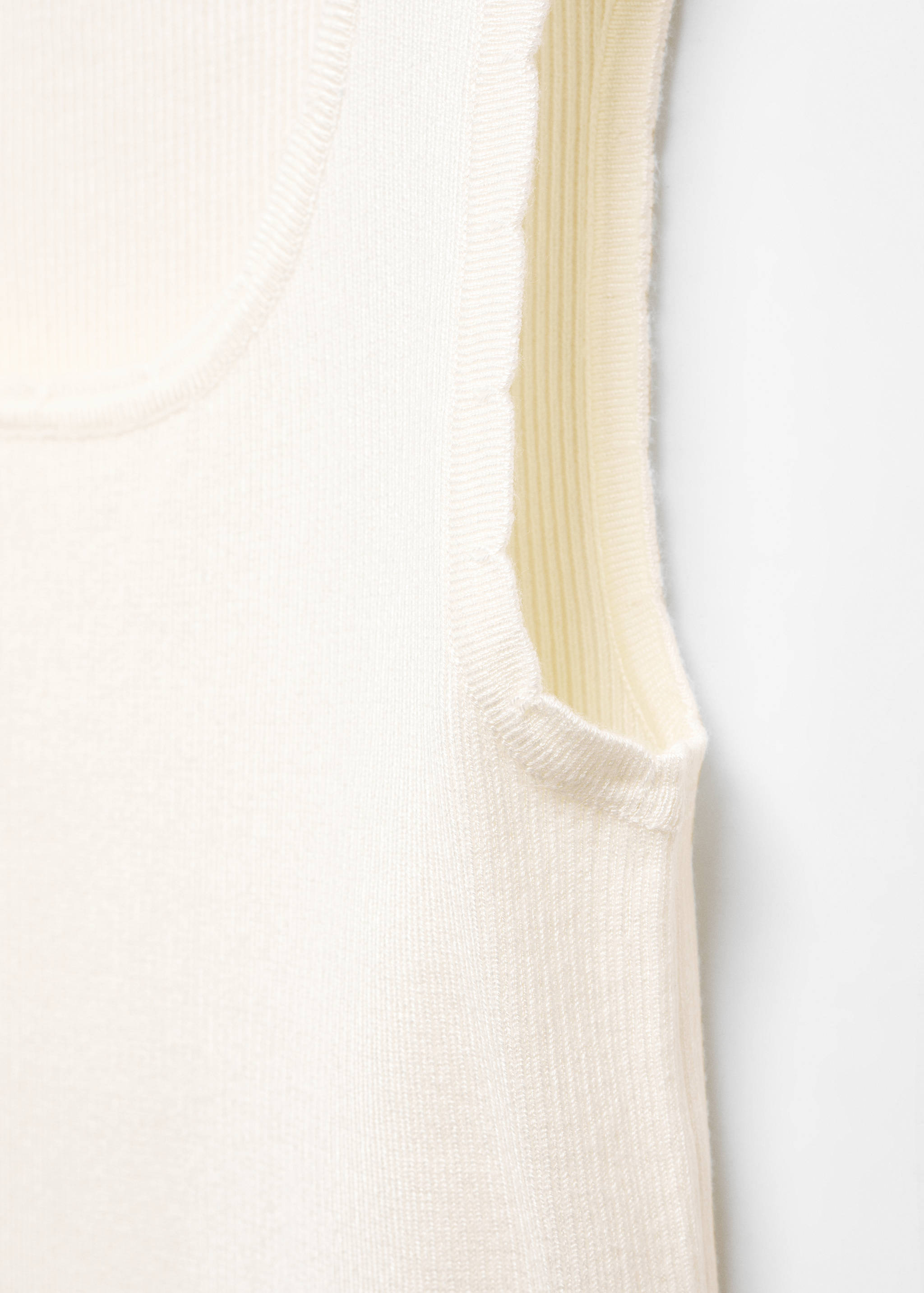 Strap top - Details of the article 8