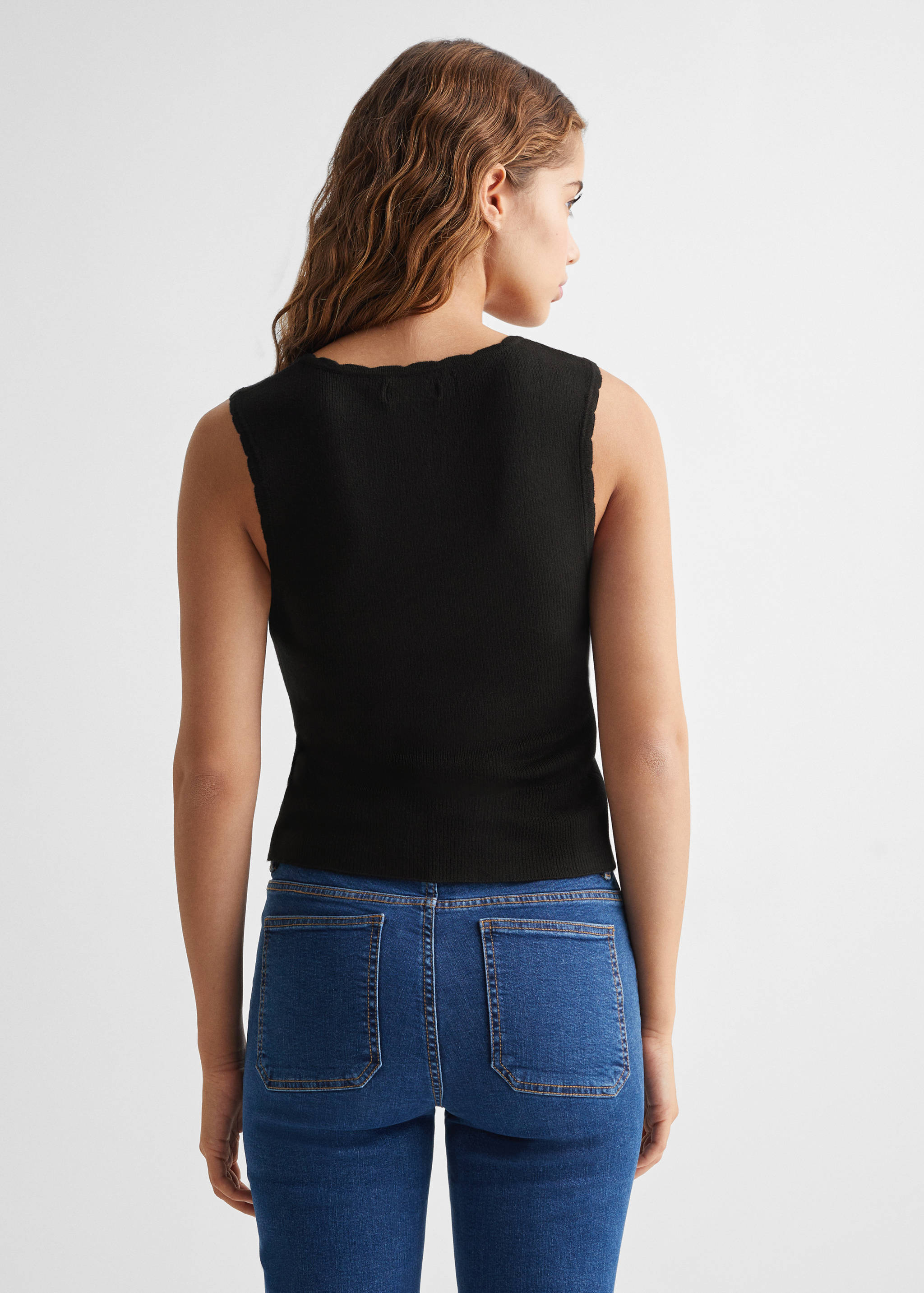 Strap top - Reverse of the article