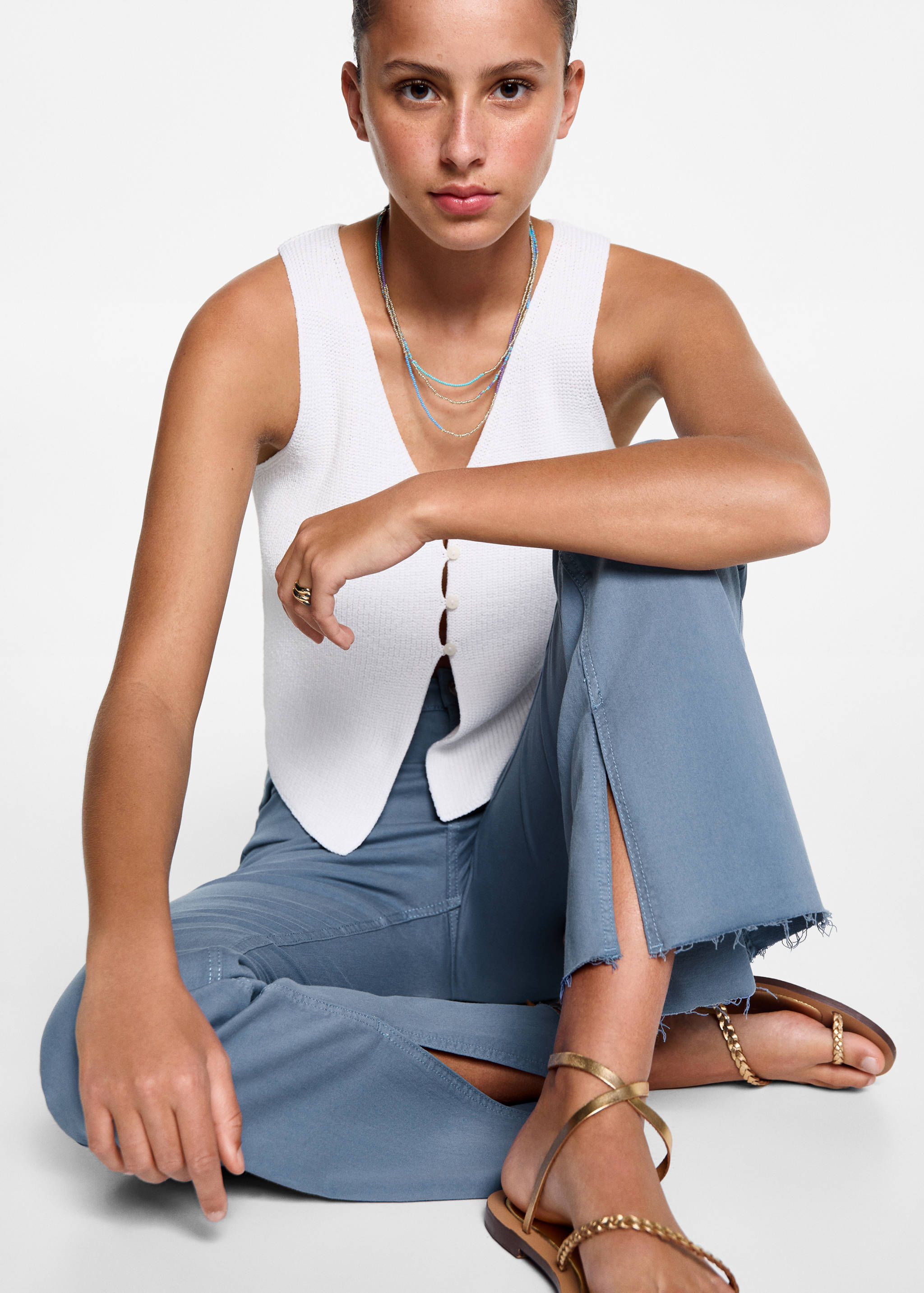 Flared Jeans mit Schlitz - Detail des Artikels 2