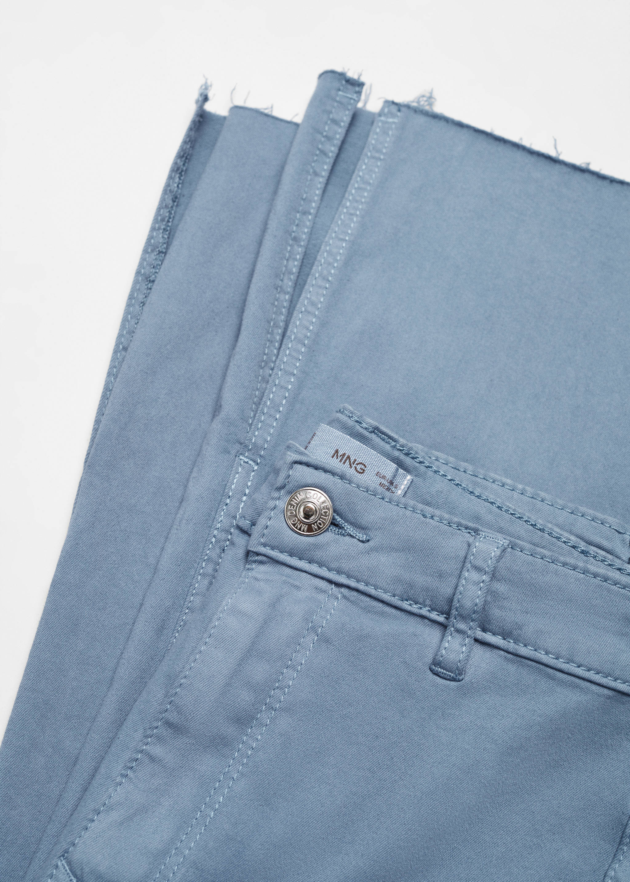 Flared Jeans mit Schlitz - Detail des Artikels 8