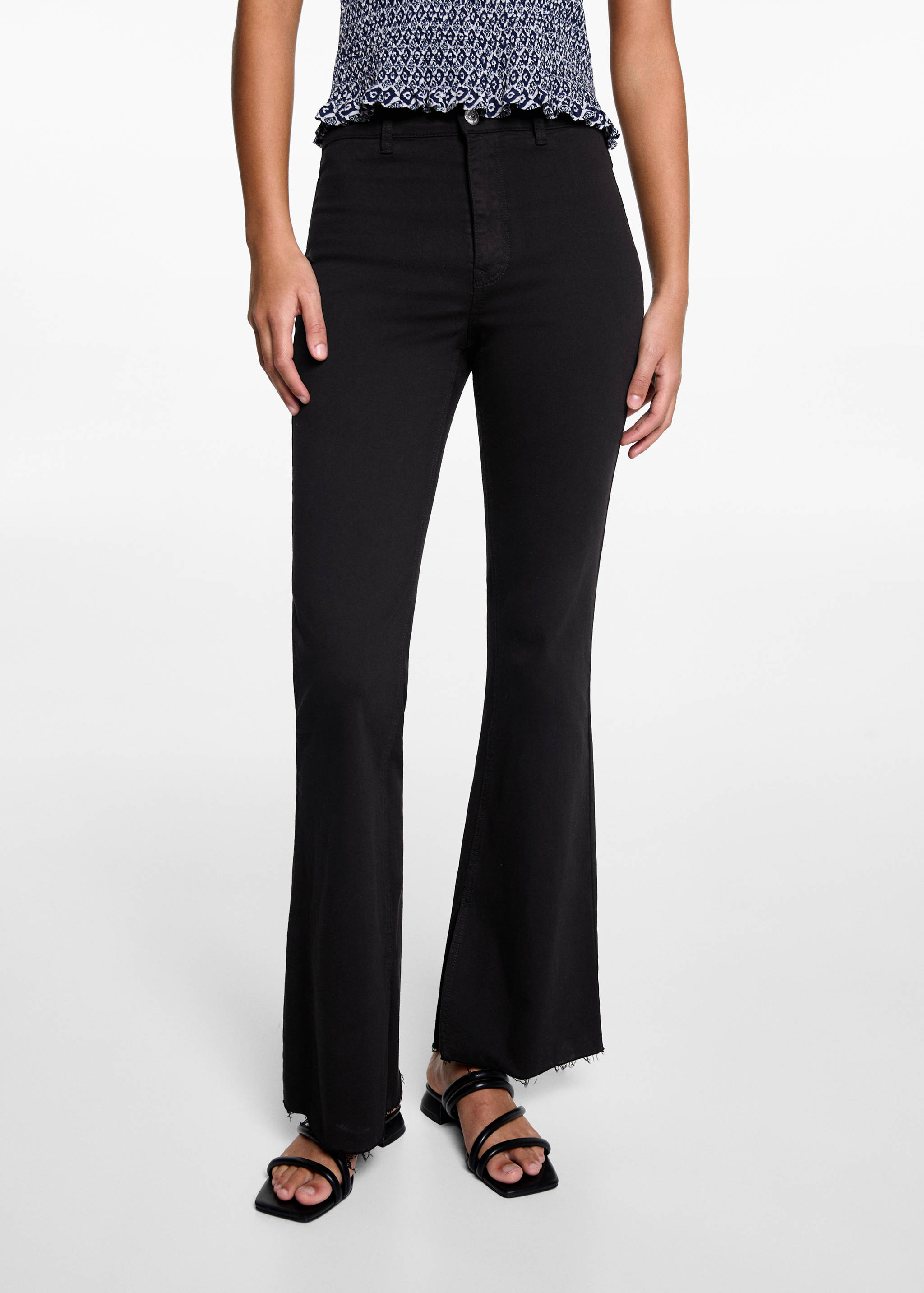 Flared Jeans mit Schlitz - Detail des Artikels 6