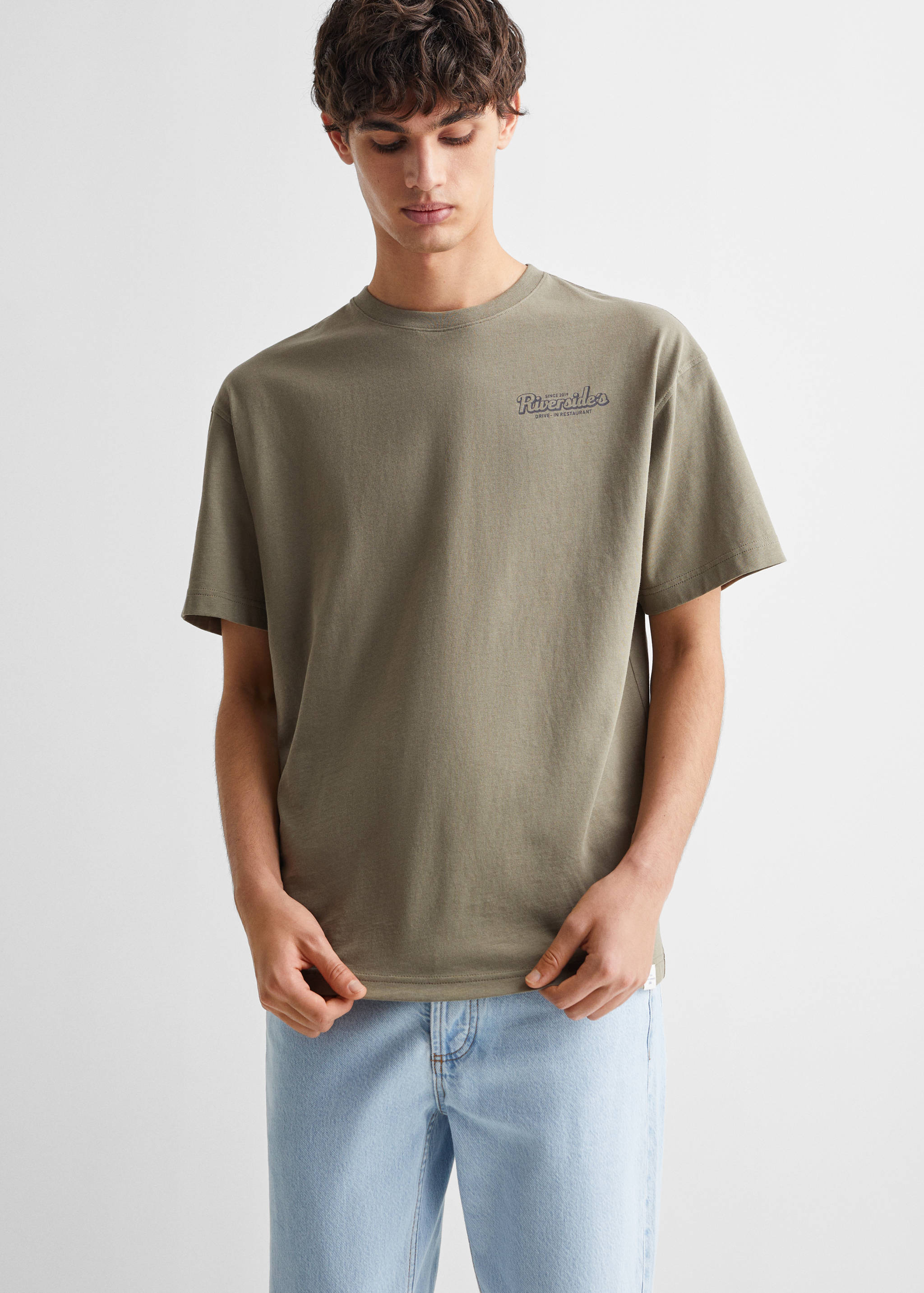 T-shirt med meddelande - Bild av mittparti