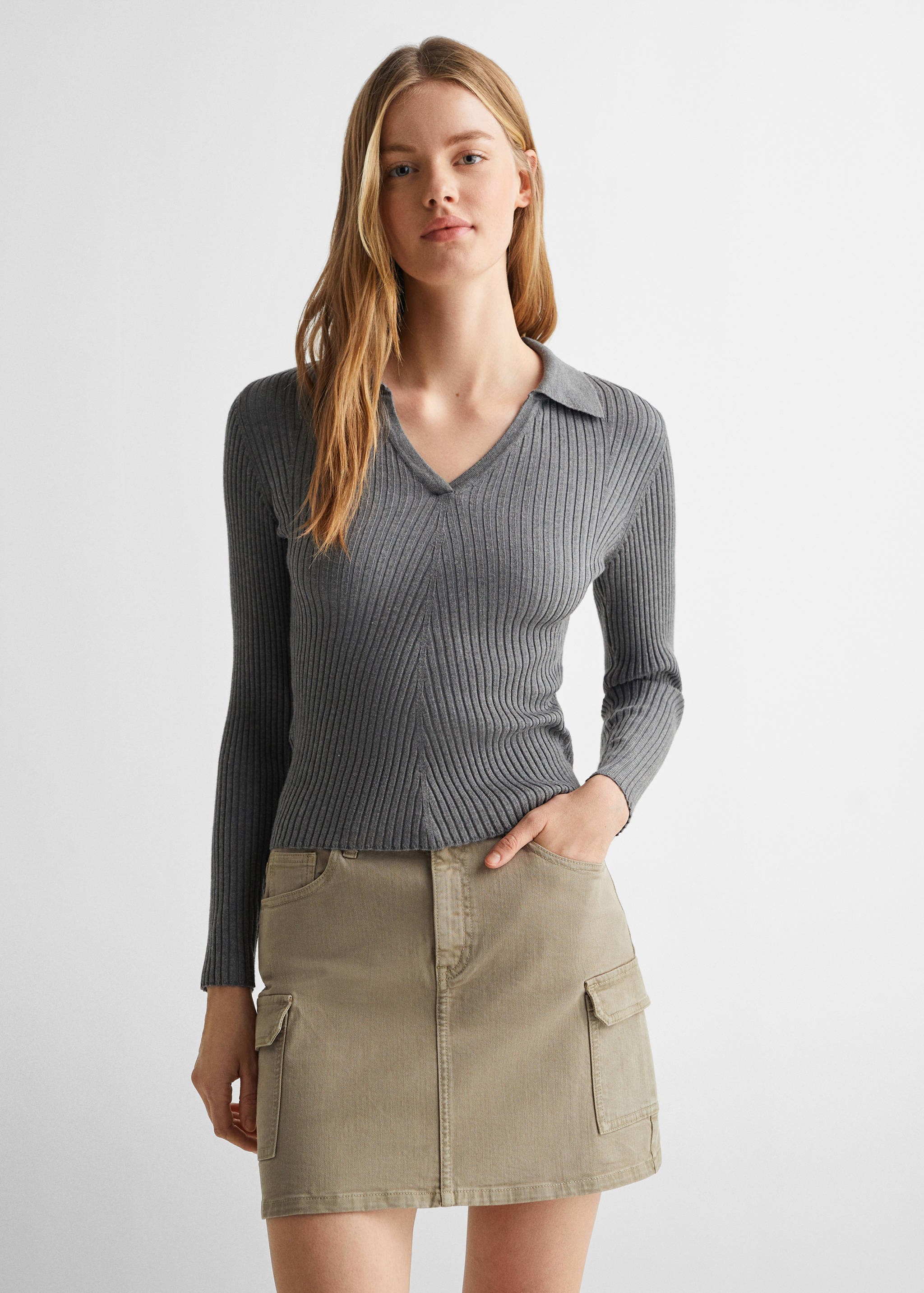Gerippter Pullover mit Poloshirt-Kragen - Mittlere Ansicht