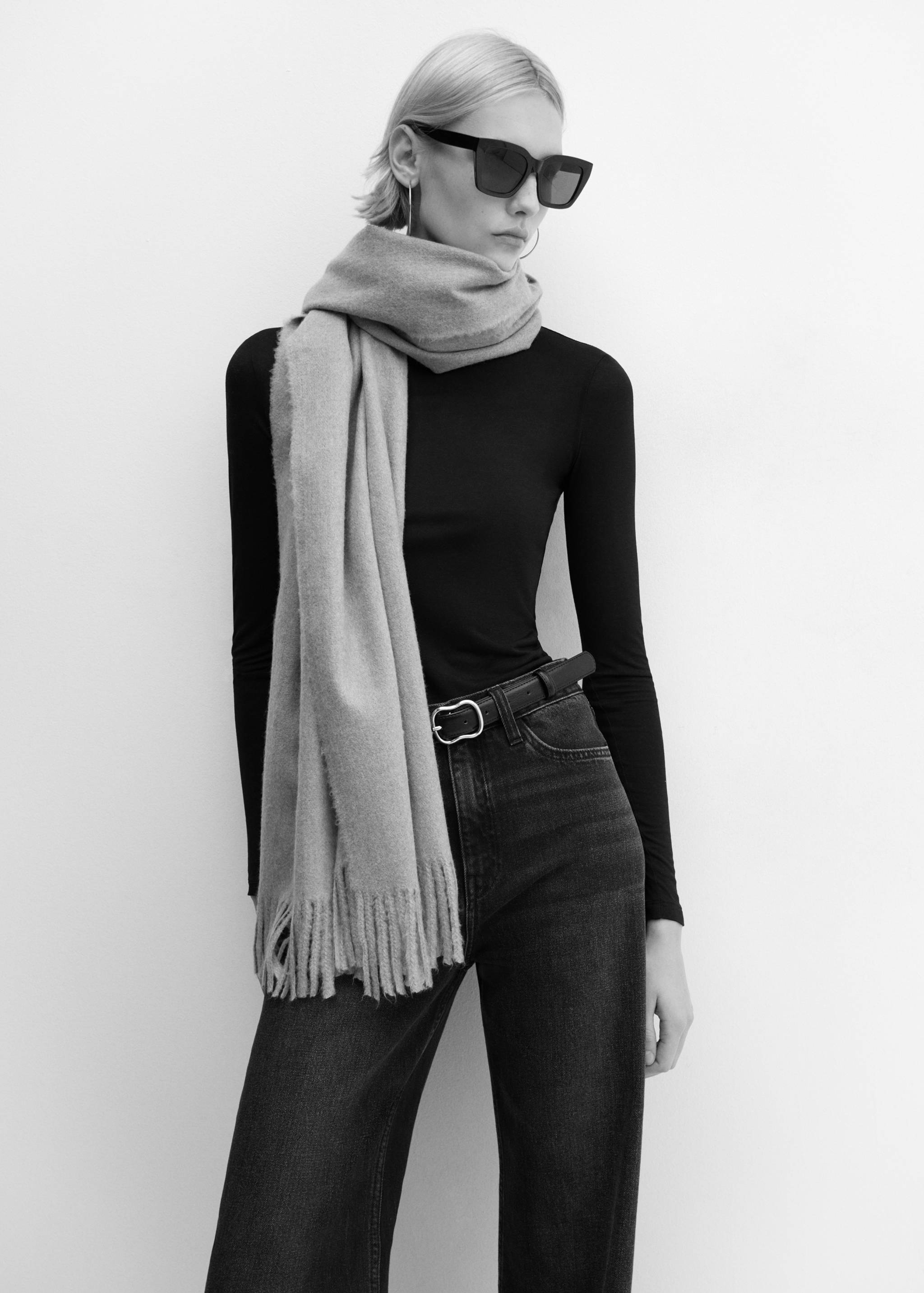 Camiseta manga larga cuello redondo - Detalle del artículo 2