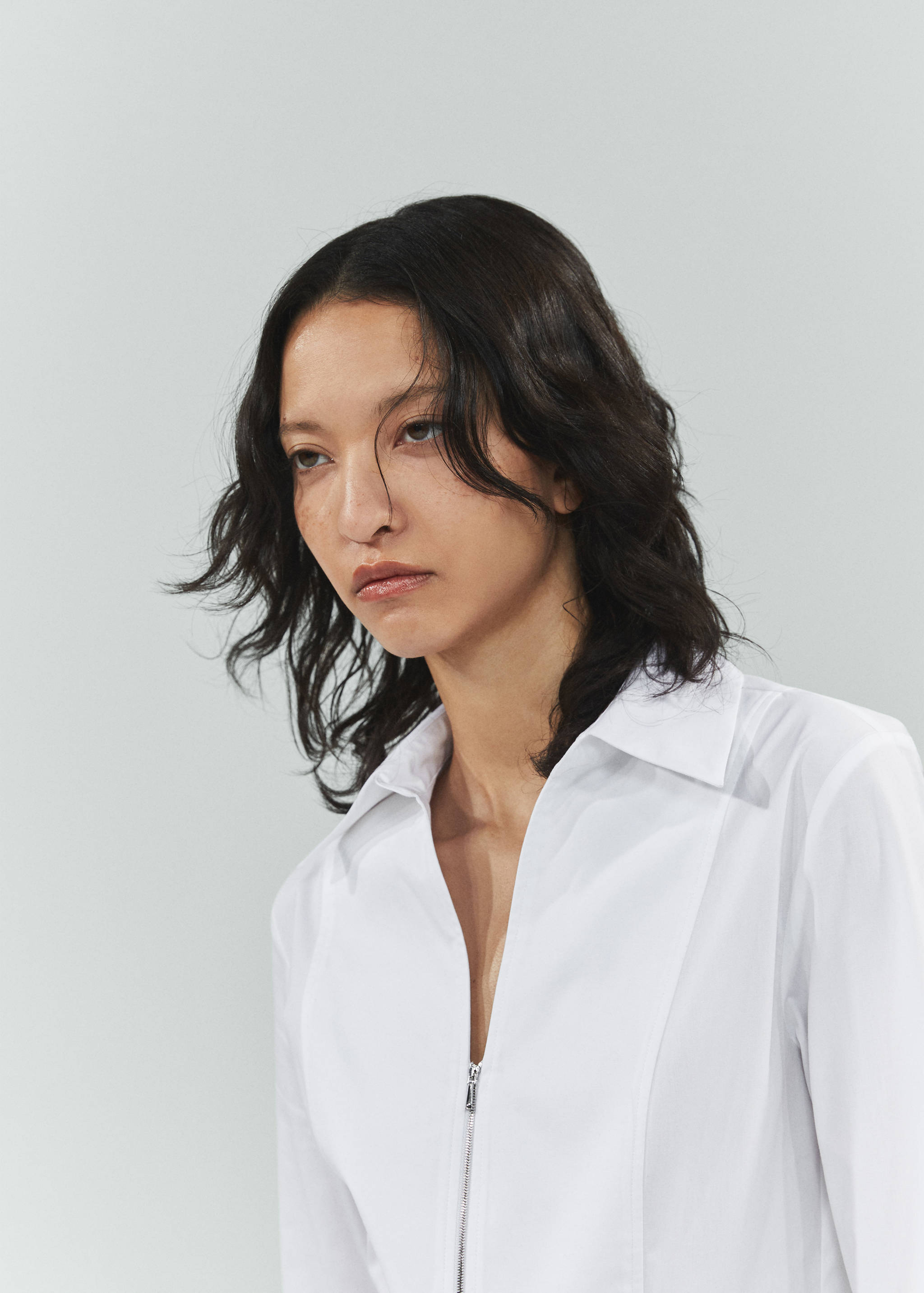 Fitted cotton zipper shirt - Details of the article 1