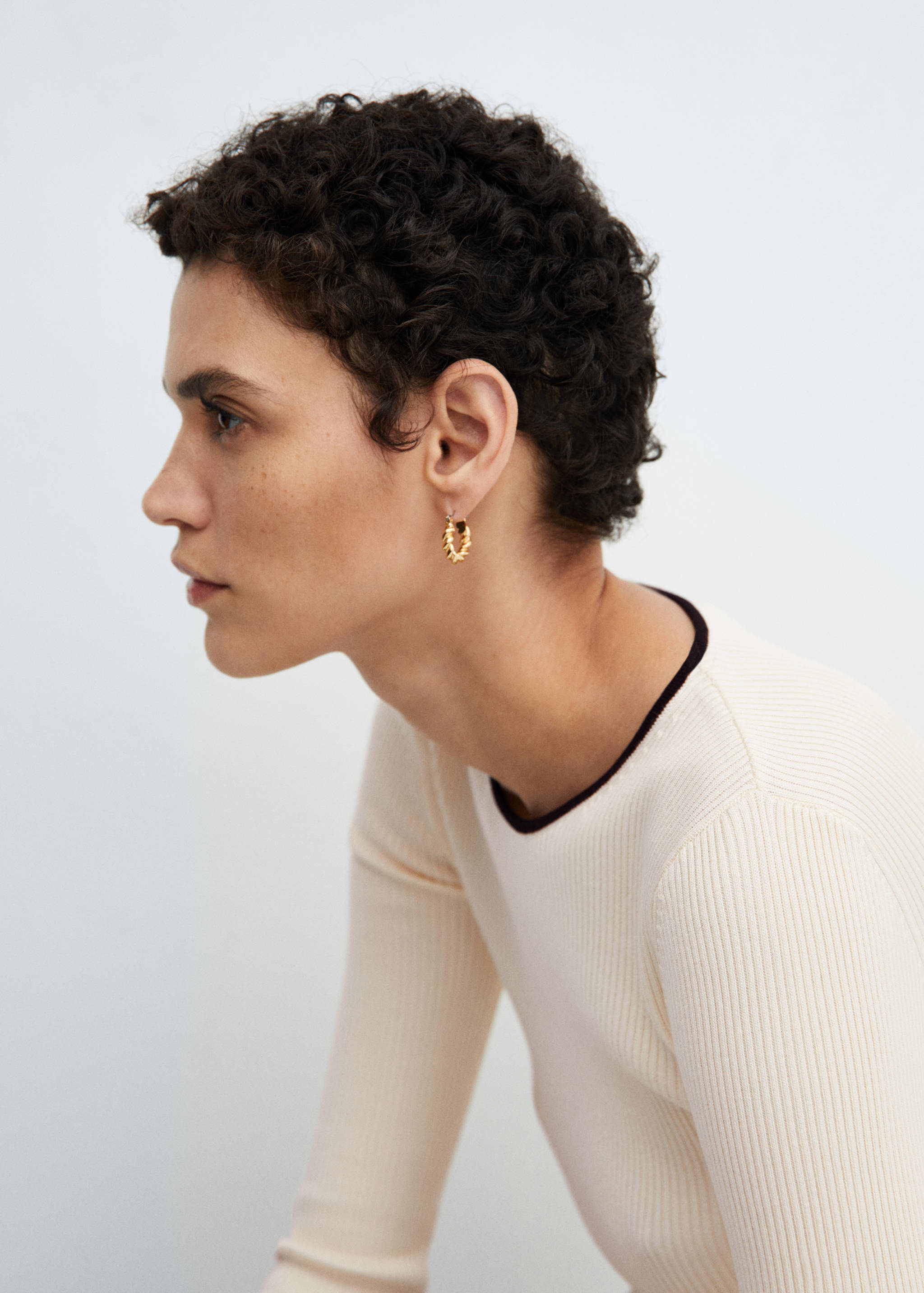 Contrast trim sweater - Details of the article 1