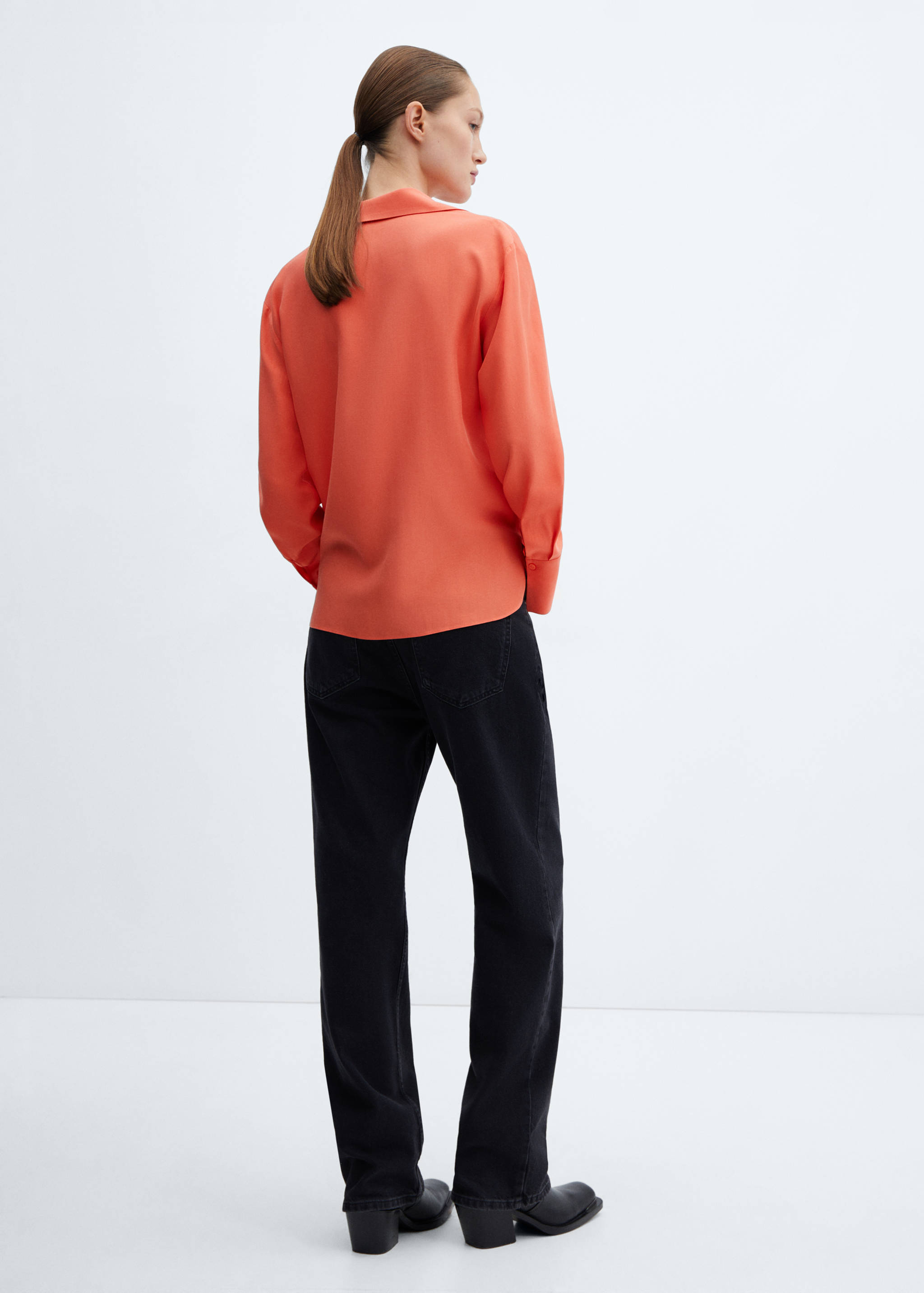 Camisa fluida lyocell - Reverso del artículo