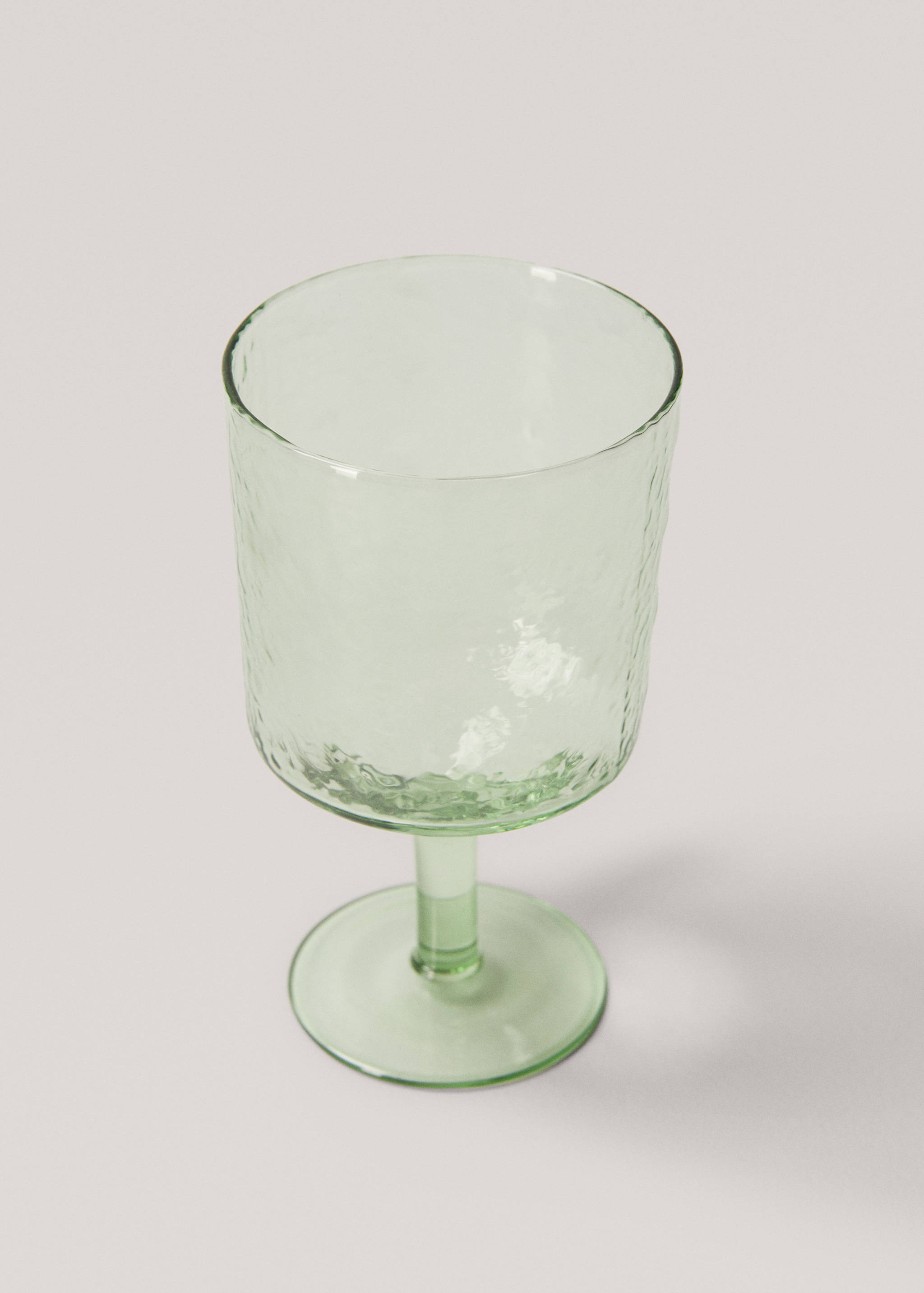 Embossed glass goblet - Details of the article 2