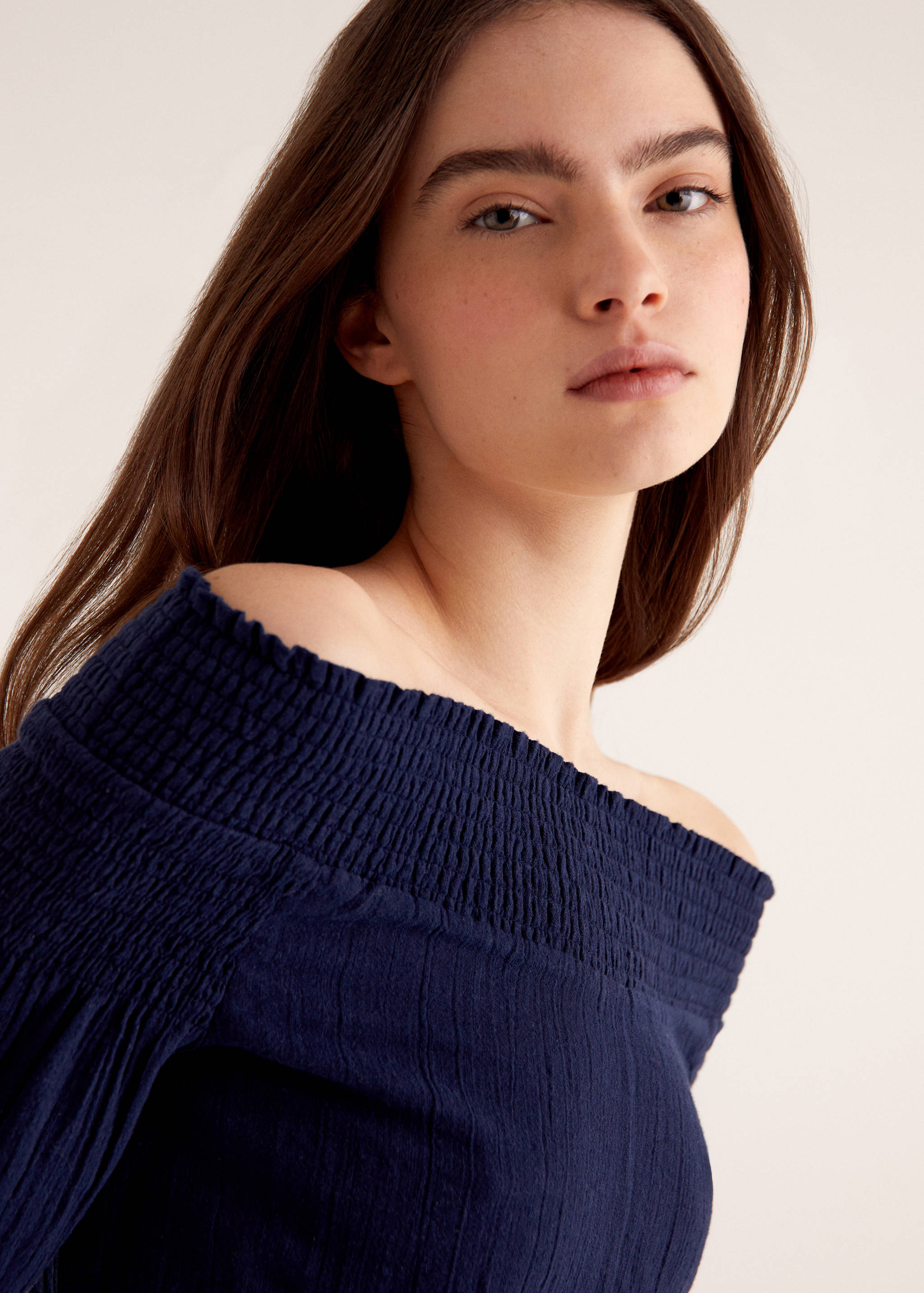 Off-shoulder blouse - Details of the article 5