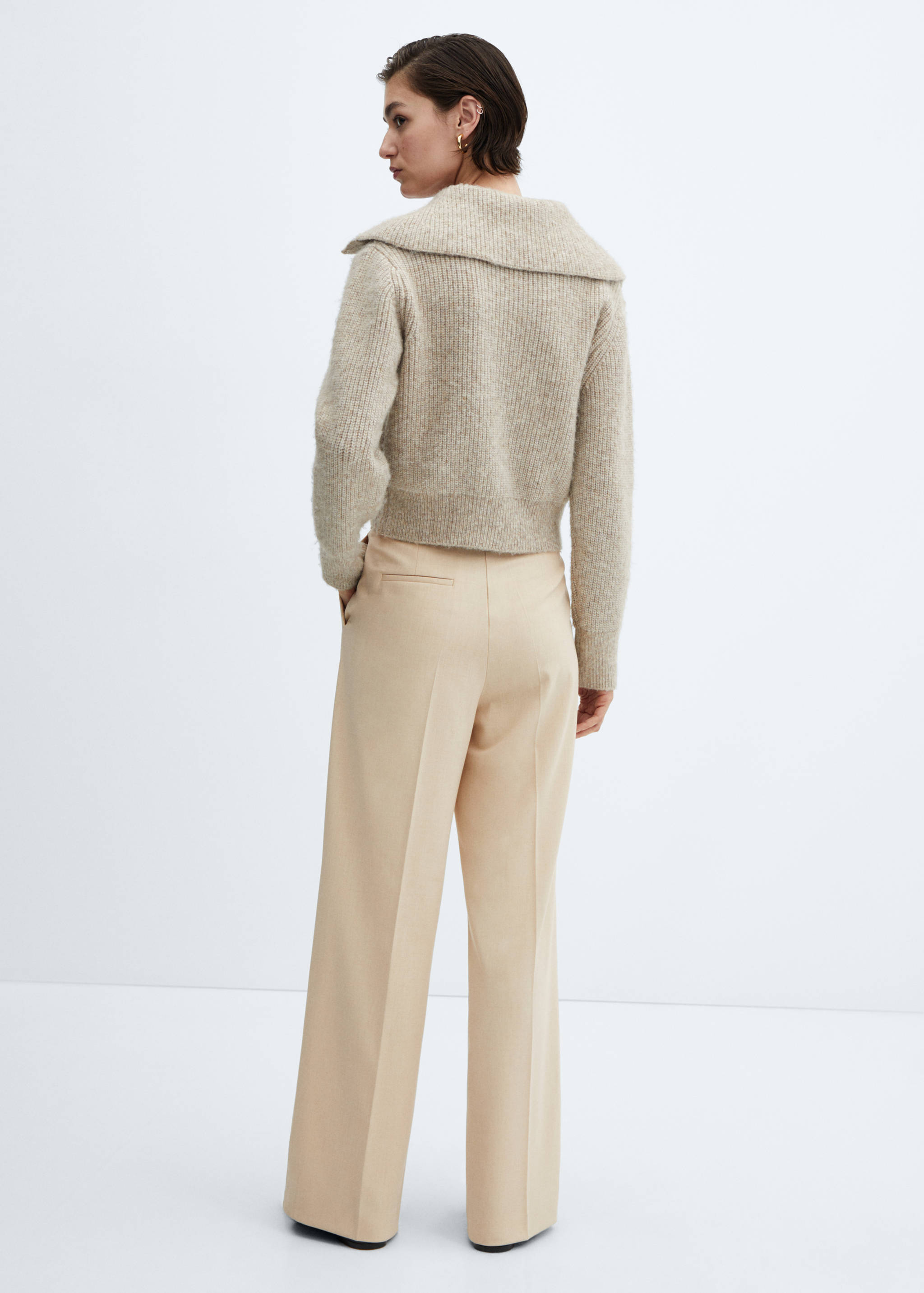 Low-waist wide leg trousers - Reverse of the article