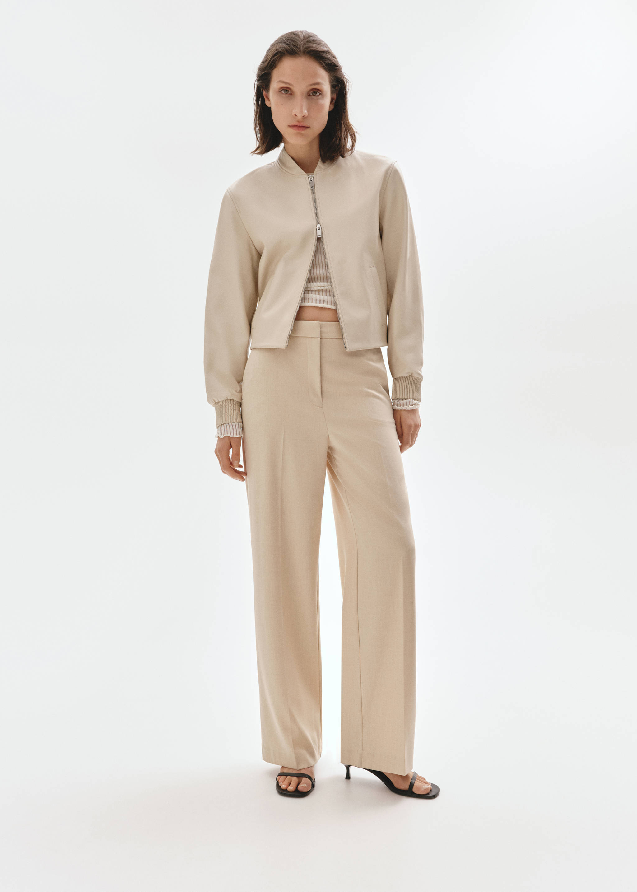 Low-waist wide leg trousers - Details of the article 6