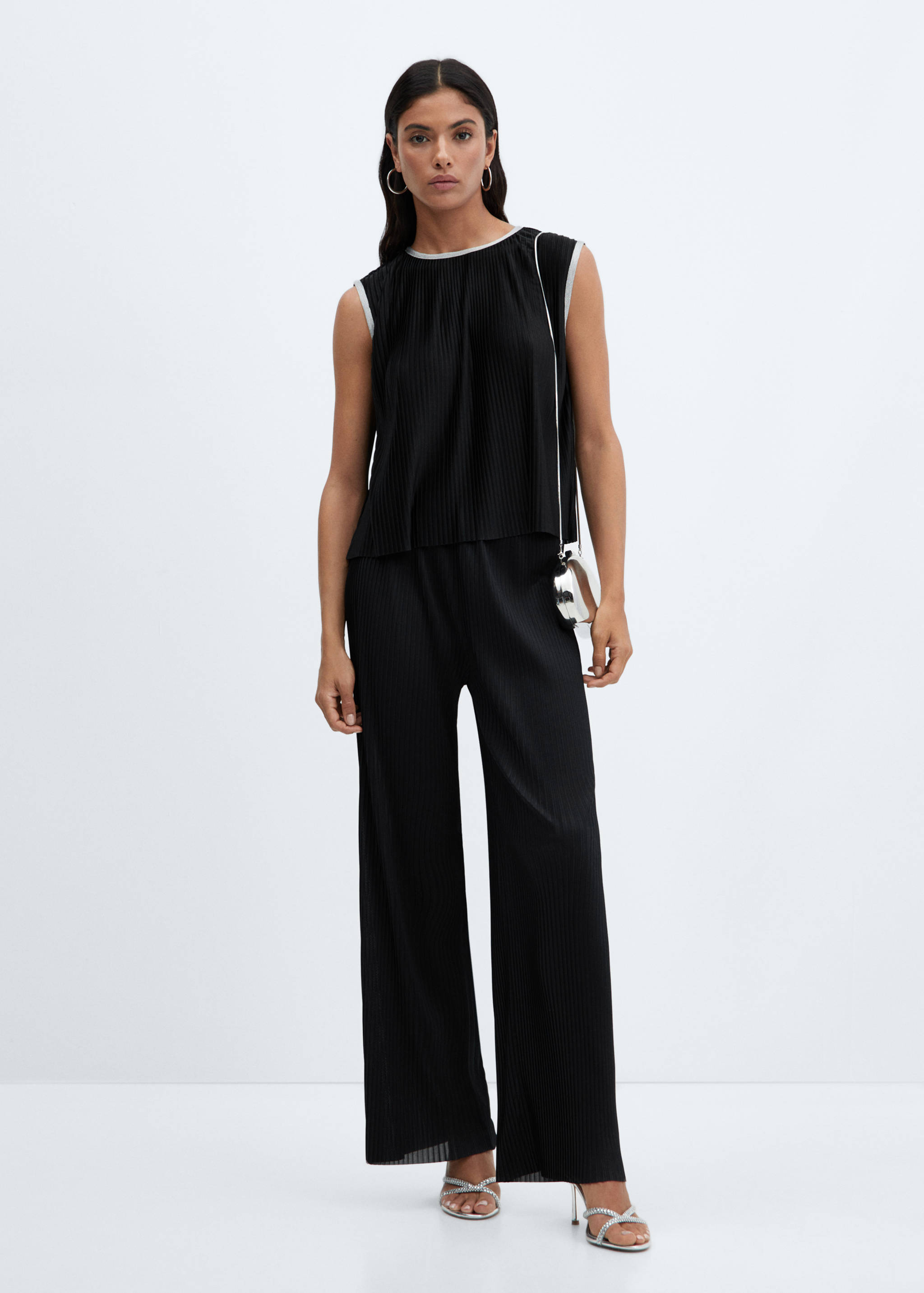 Pleated wide leg trousers - General plane