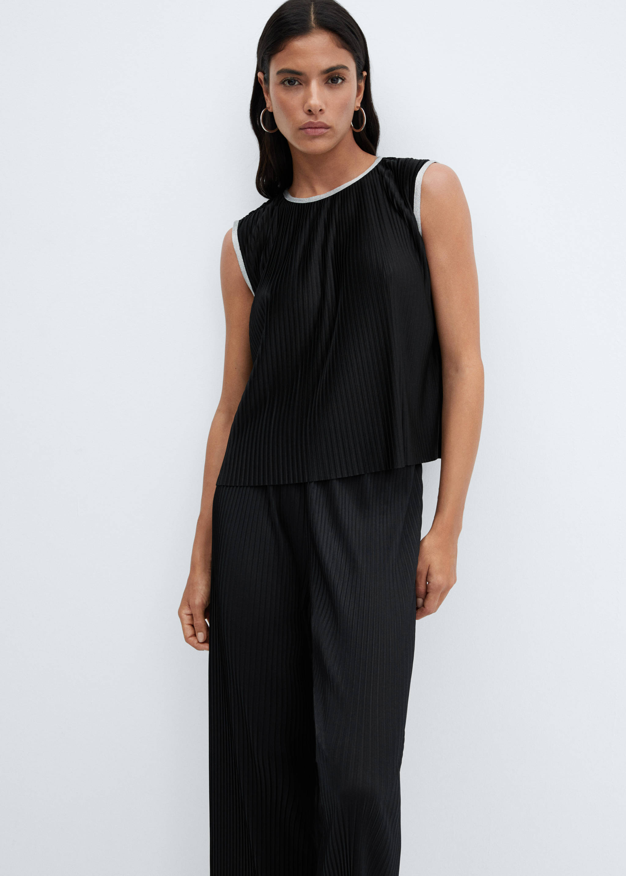 Pleated wide leg trousers - Details of the article 1