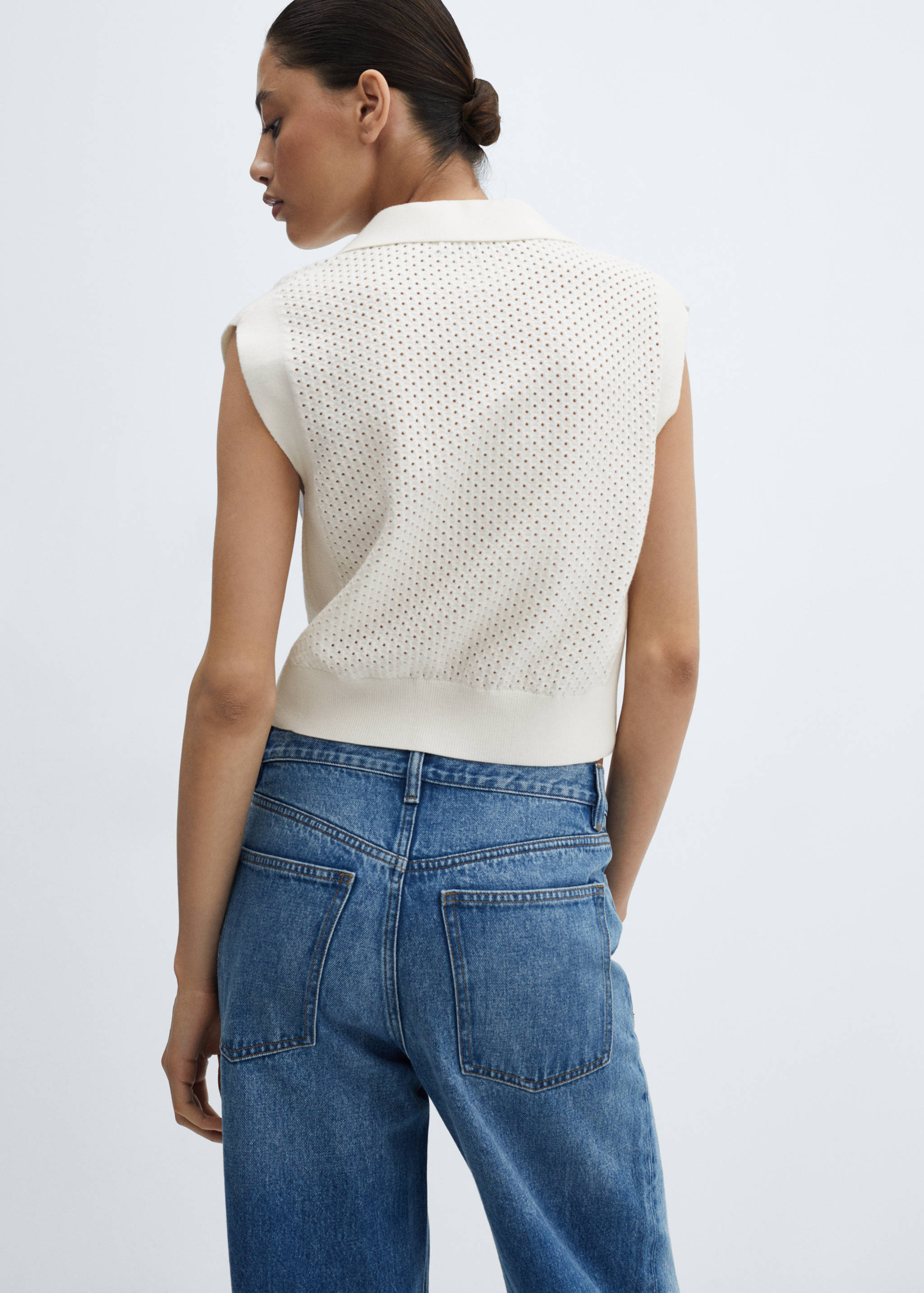 بلوزة بولو مخرمة برقبة - الجهة الخلفية للمنتج