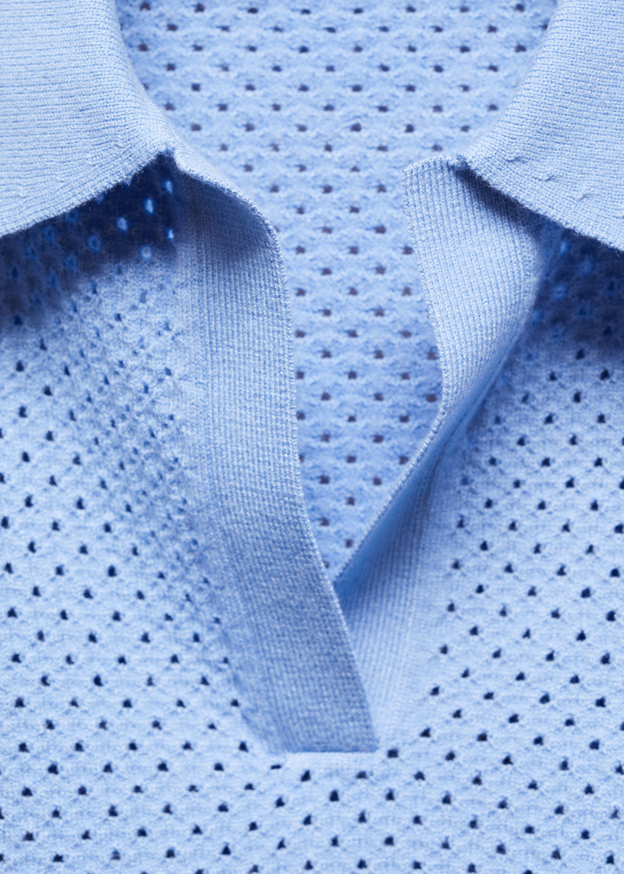 بلوزة بولو مخرمة برقبة - تفاصيل المنتج 8