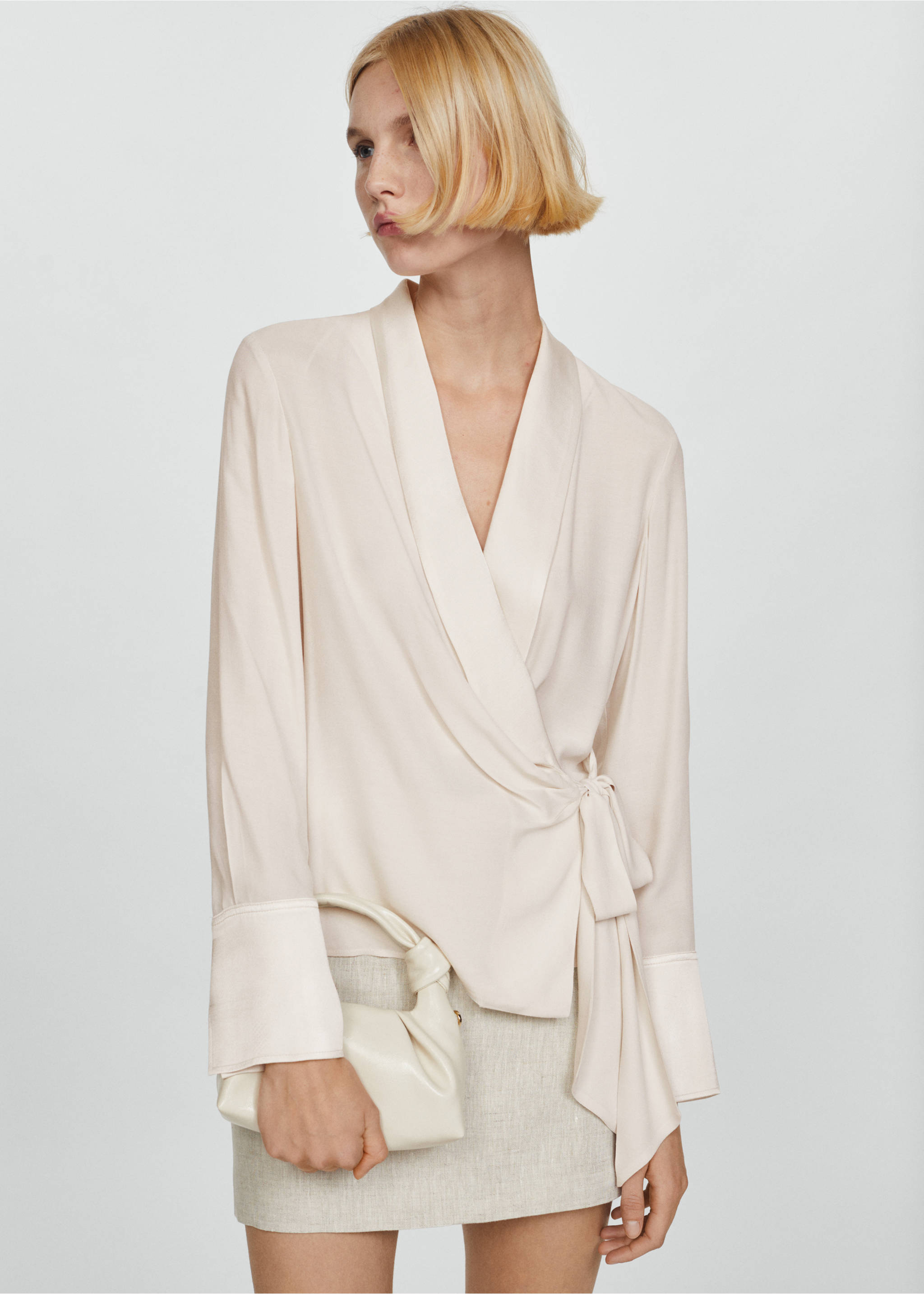Blusa cruzada lazo - Detalle del artículo 3, Crudo. Ref: 67055759-00.