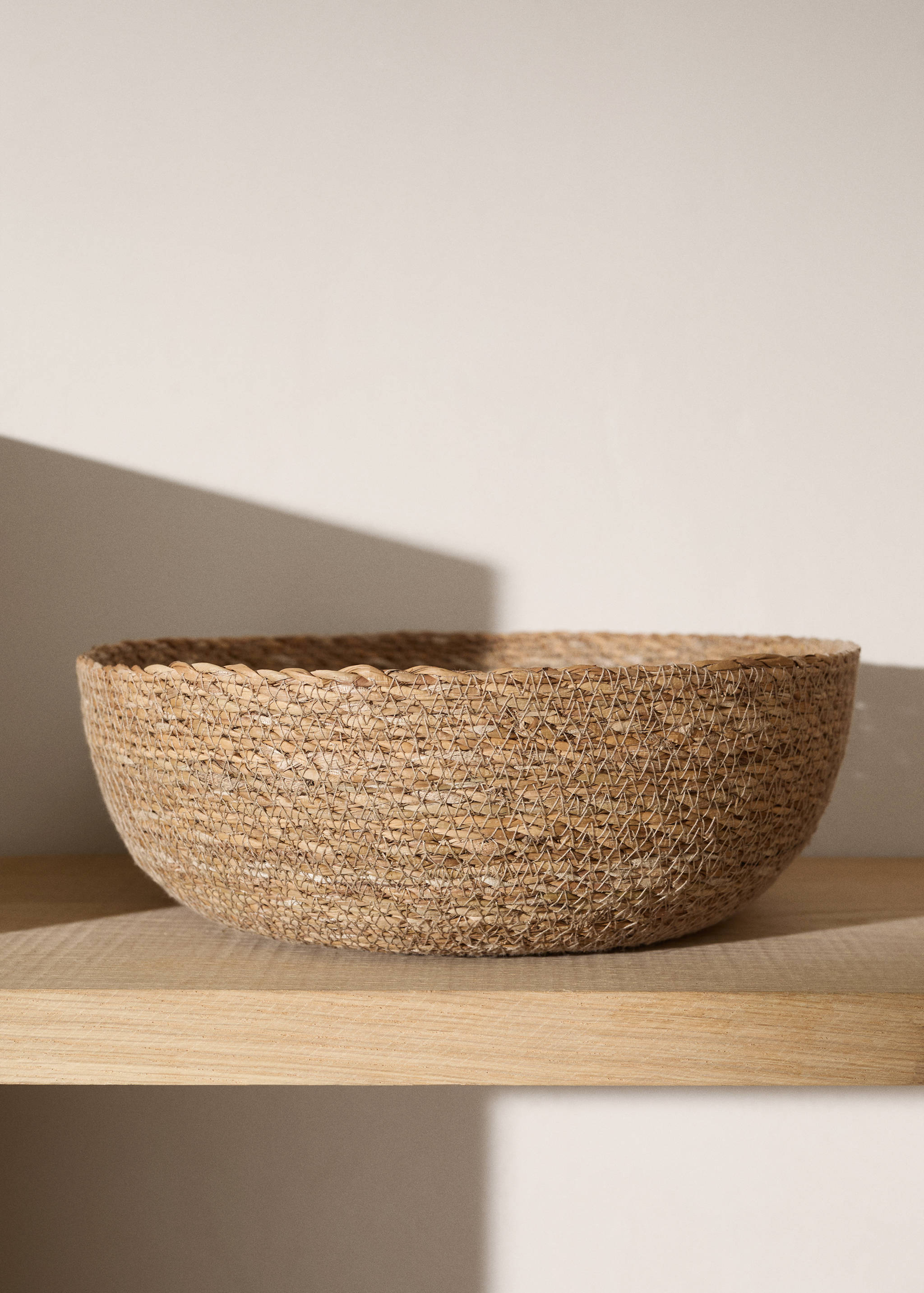 Round natural fibre basket 30x10cm - General plane